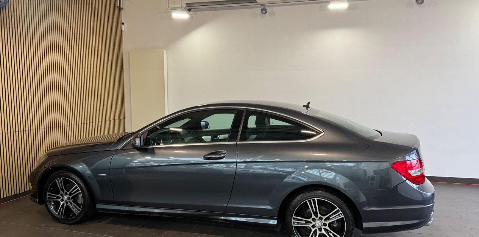 Mercedes-Benz C180 Coupé CGI Edition C *SHZ/PDC/Klima-Auto.* foto 5