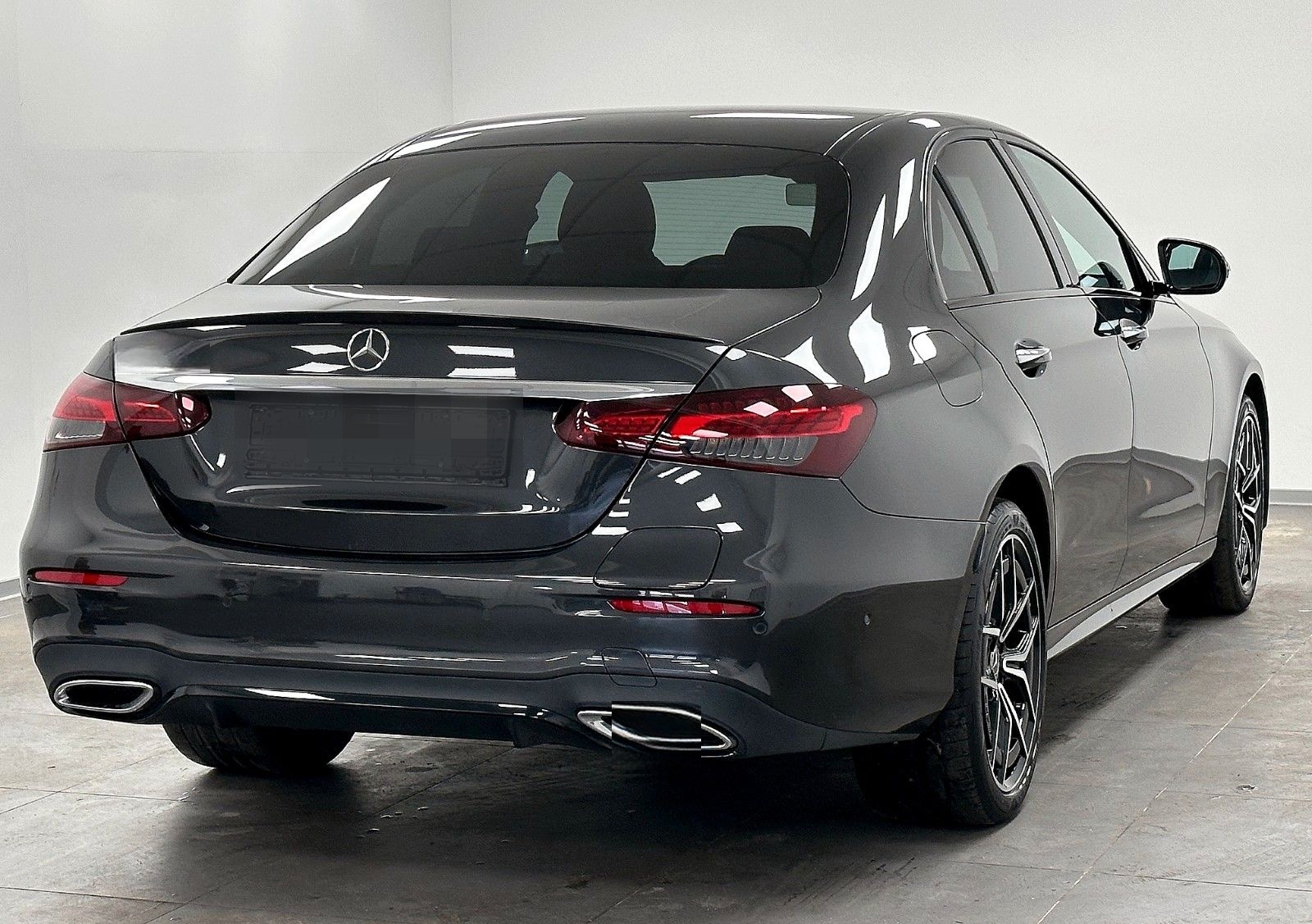 Mercedes-Benz E 300 AMG.WIDE.LEDER.NAVI.KAM.NIGHT.BURMESTER foto 5