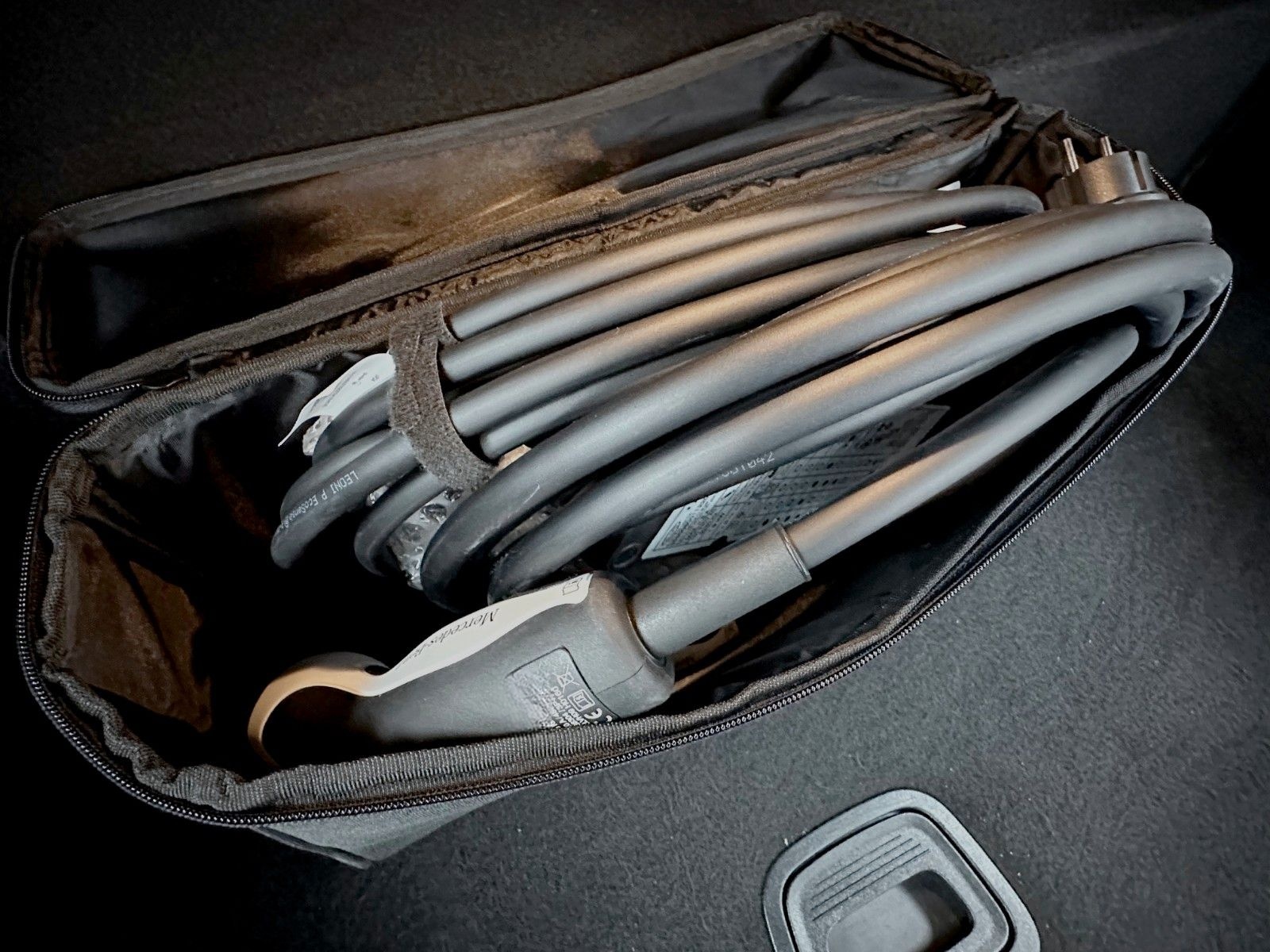 Mercedes-Benz E 300 AMG.WIDE.LEDER.NAVI.KAM.NIGHT.BURMESTER foto 10