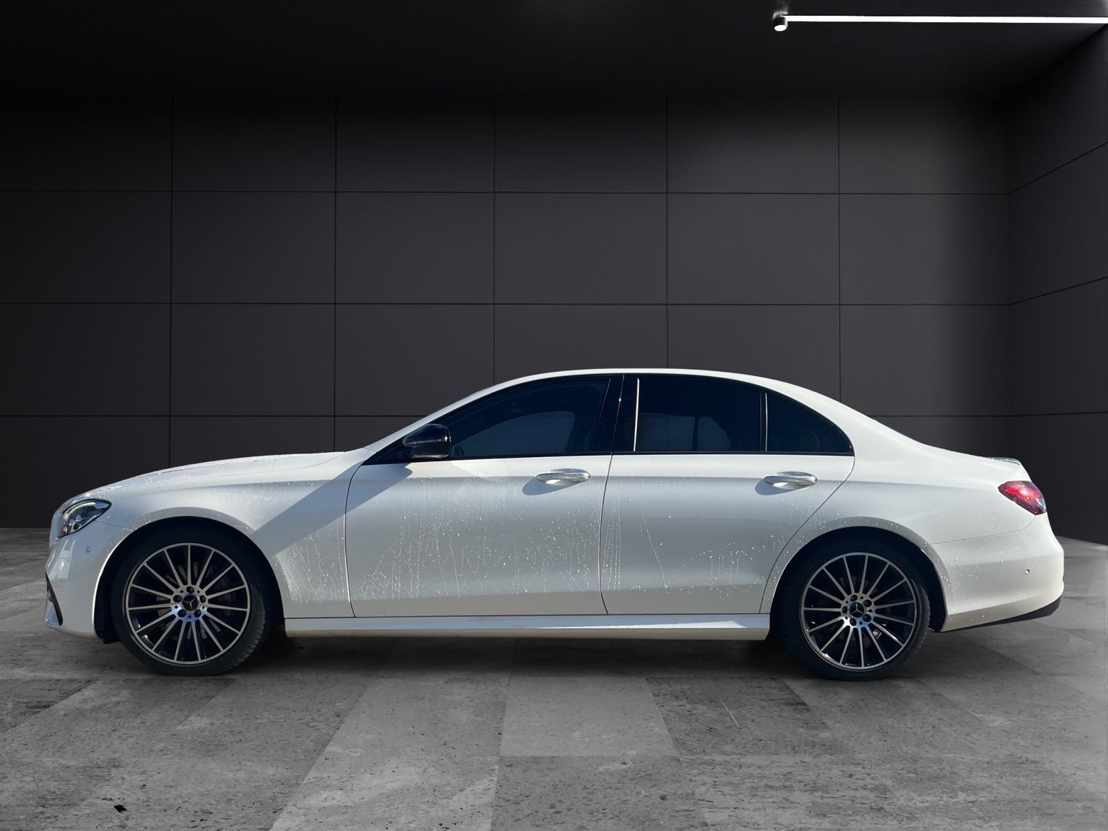 Mercedes-Benz E 220d Lim. 4Matic / AMG-Line /Kamera /Burmester foto 2
