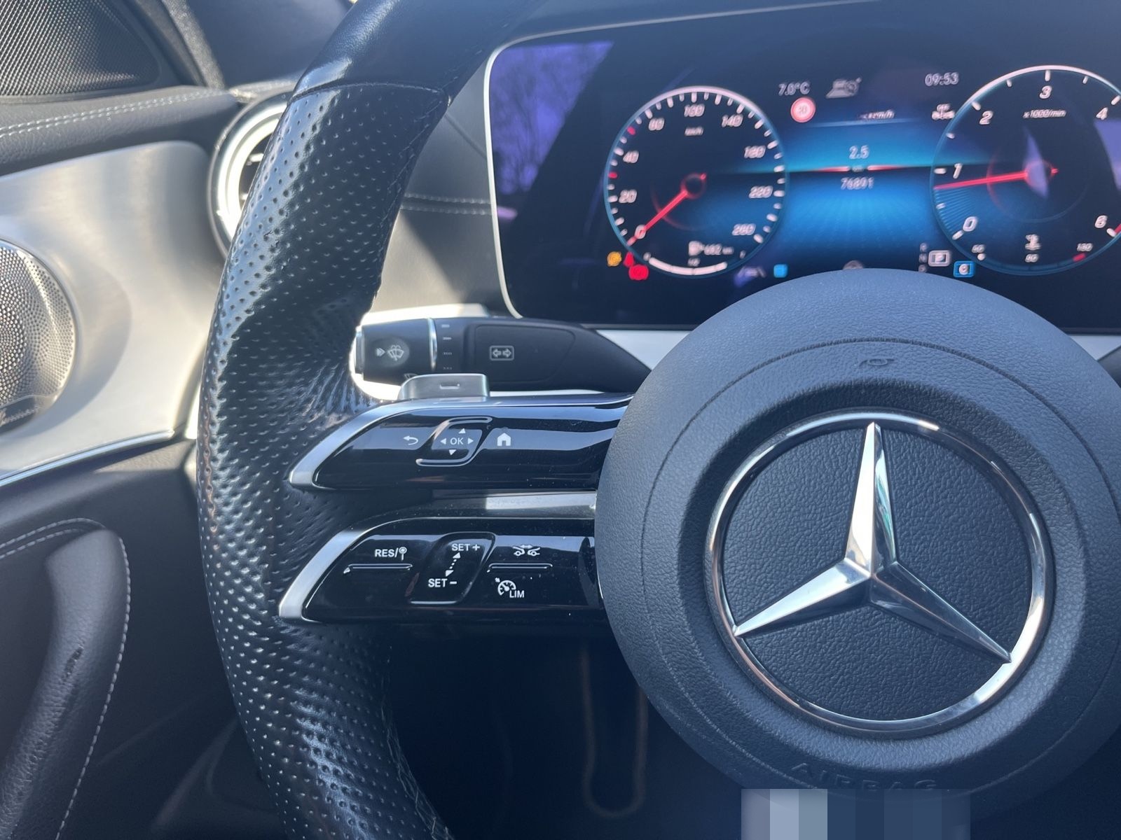 Mercedes-Benz E 220d Lim. 4Matic / AMG-Line /Kamera /Burmester foto 16