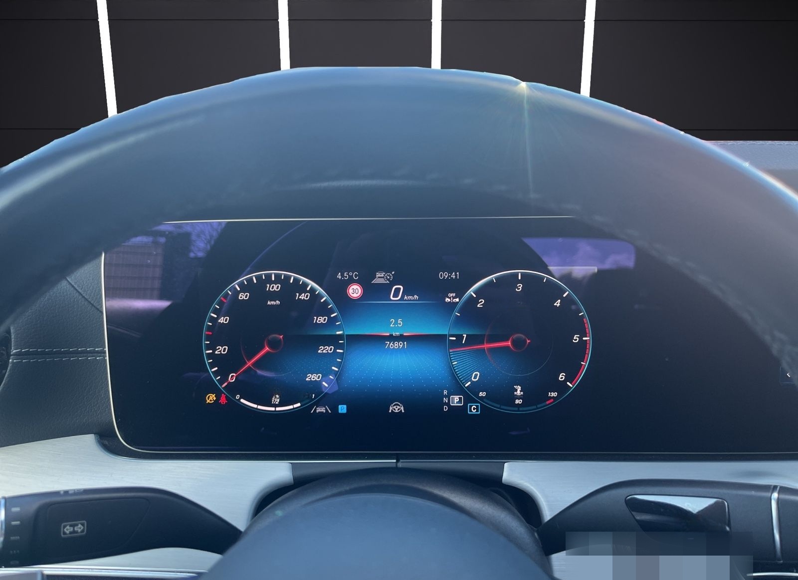 Mercedes-Benz E 220d Lim. 4Matic / AMG-Line /Kamera /Burmester foto 19