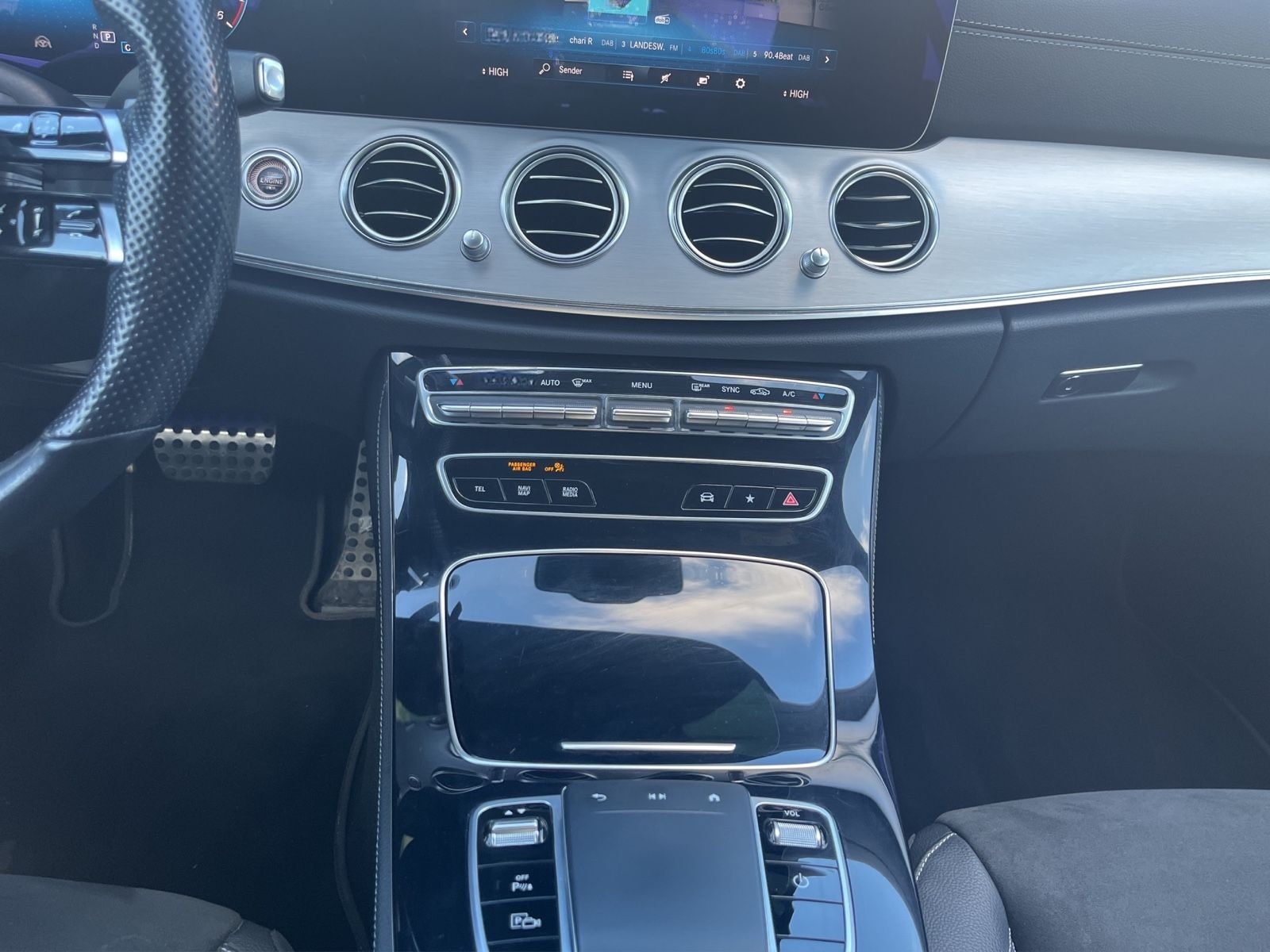 Mercedes-Benz E 220d Lim. 4Matic / AMG-Line /Kamera /Burmester foto 20