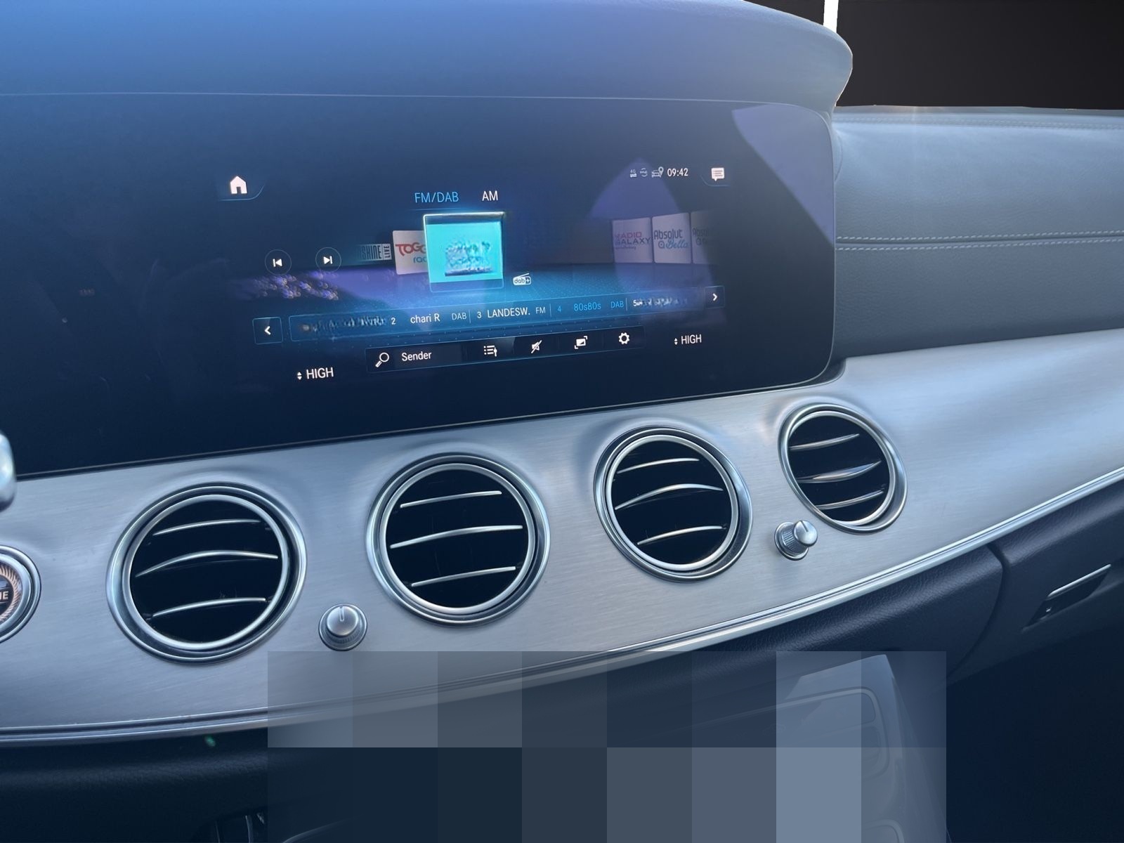 Mercedes-Benz E 220d Lim. 4Matic / AMG-Line /Kamera /Burmester foto 21