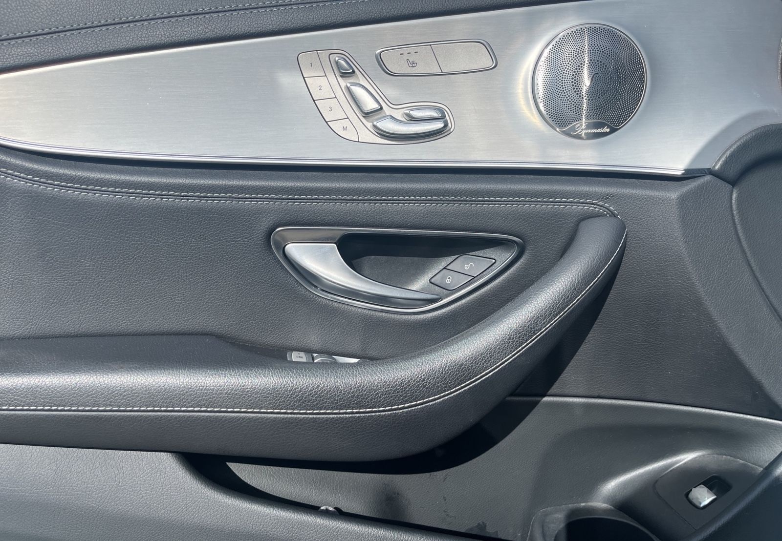 Mercedes-Benz E 220d Lim. 4Matic / AMG-Line /Kamera /Burmester foto 10