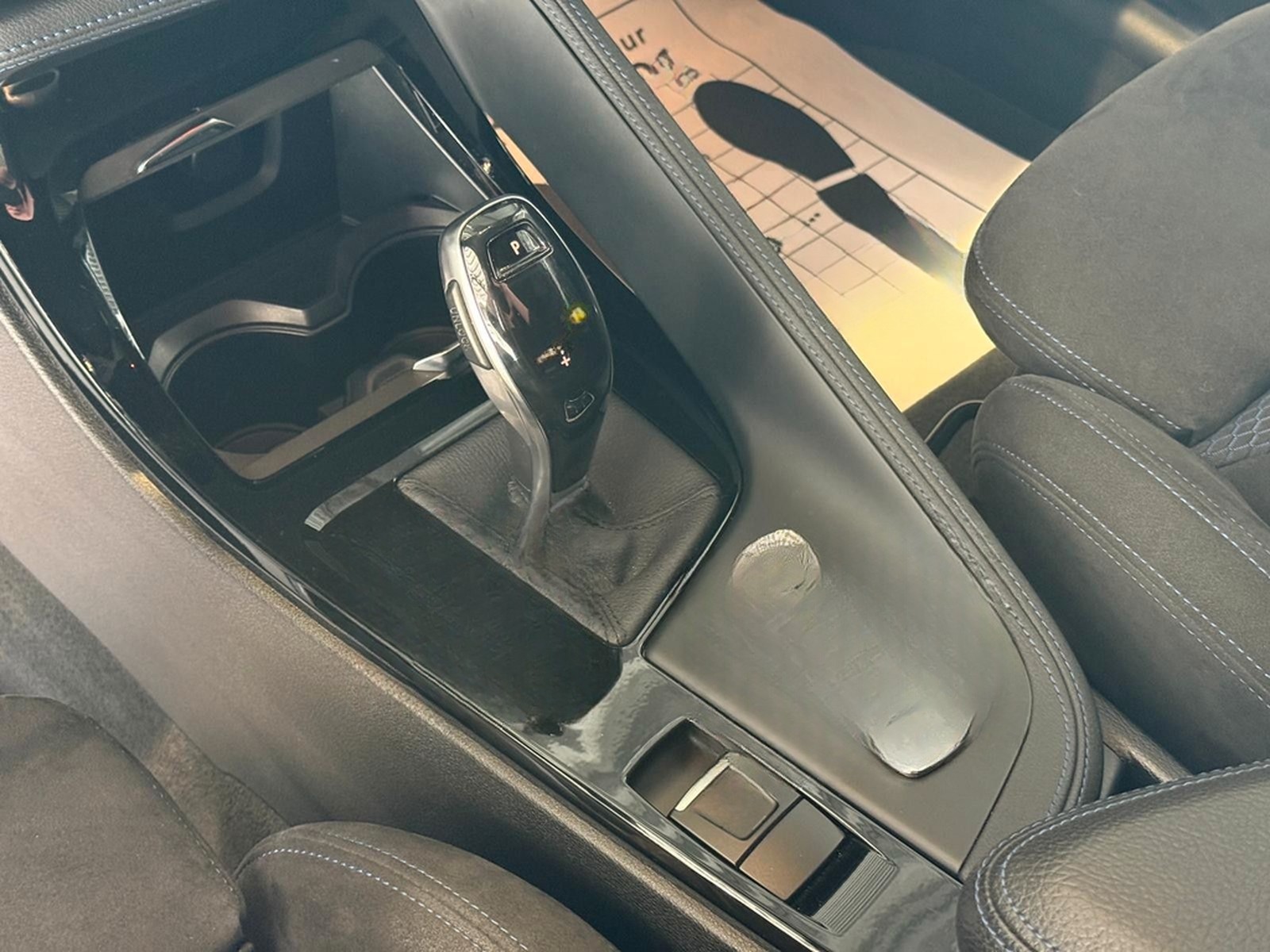BMW X2 xDrive 20i M Sport Aut. LED NAVI HUD AHK foto 17