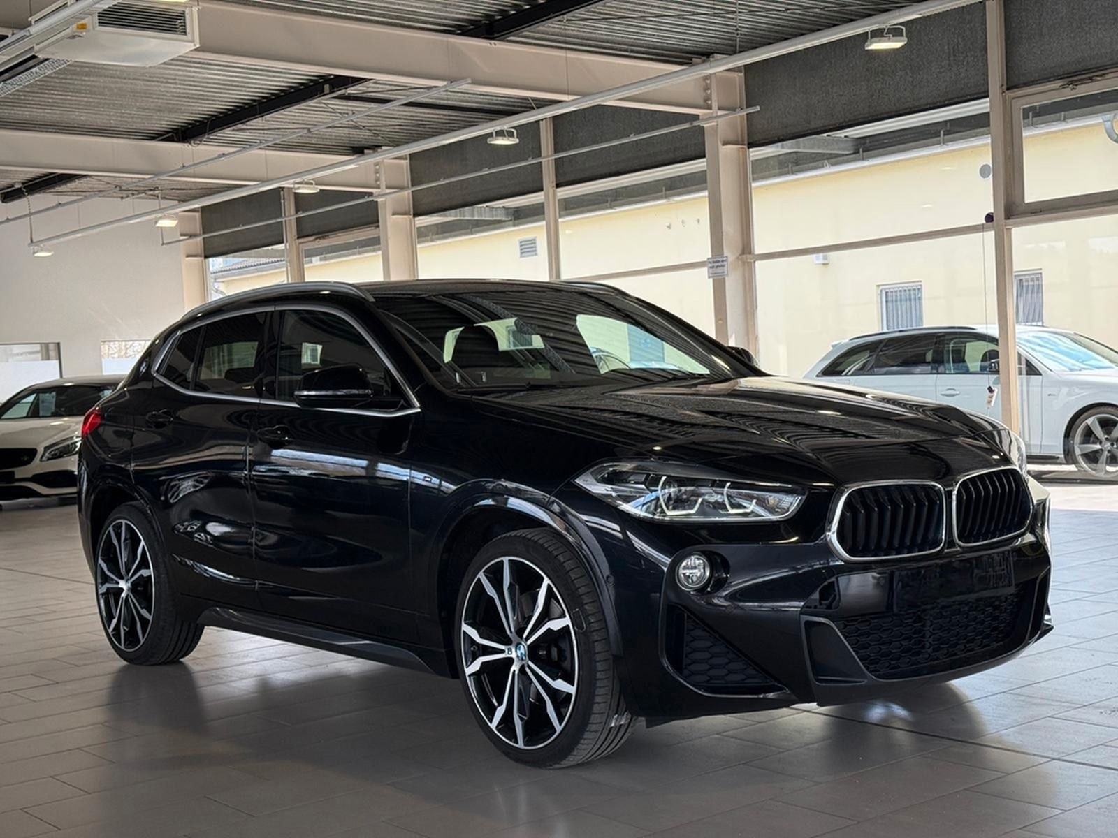 BMW X2 xDrive 20i M Sport Aut. LED NAVI HUD AHK foto 3