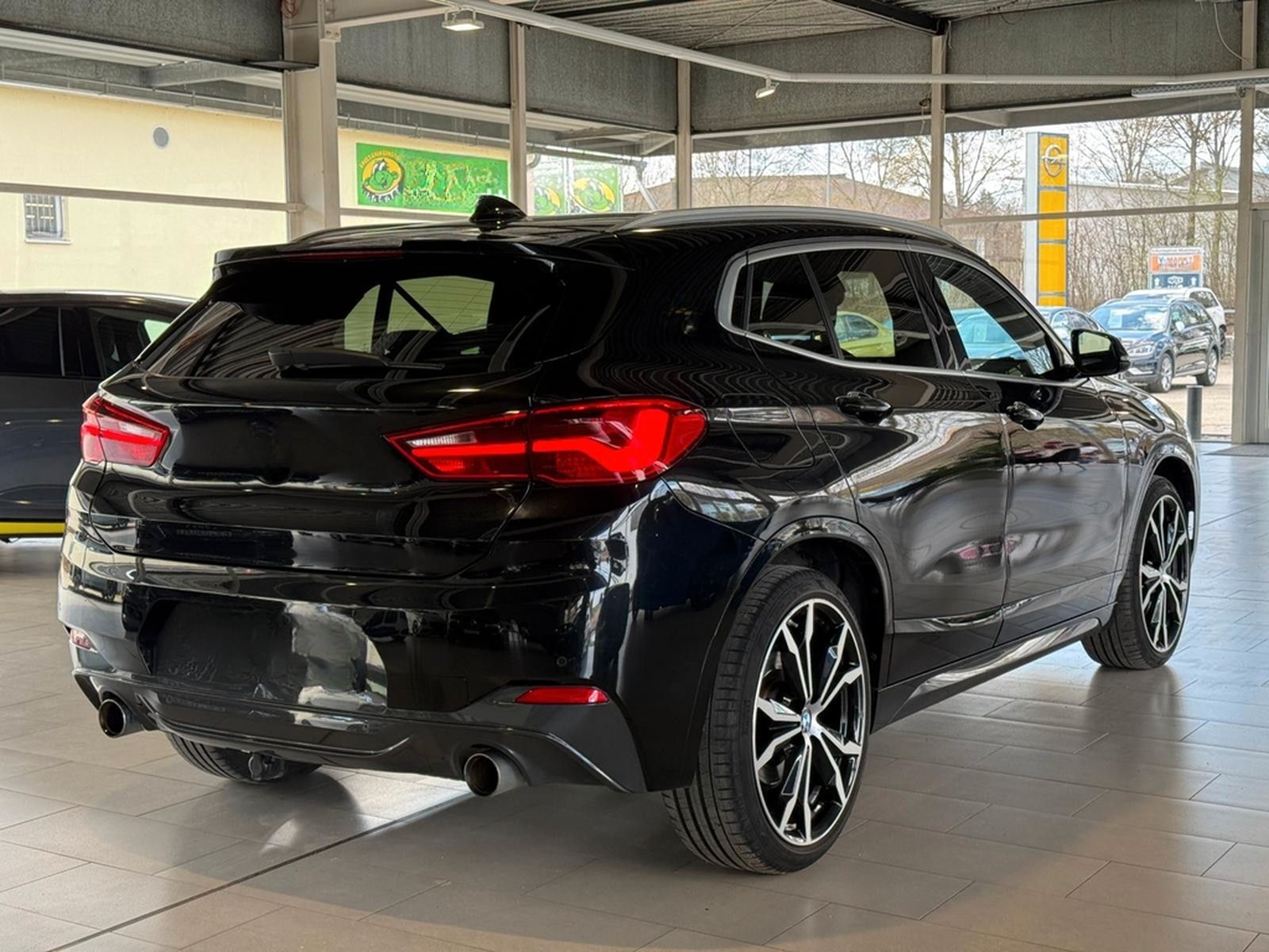 BMW X2 xDrive 20i M Sport Aut. LED NAVI HUD AHK foto 4