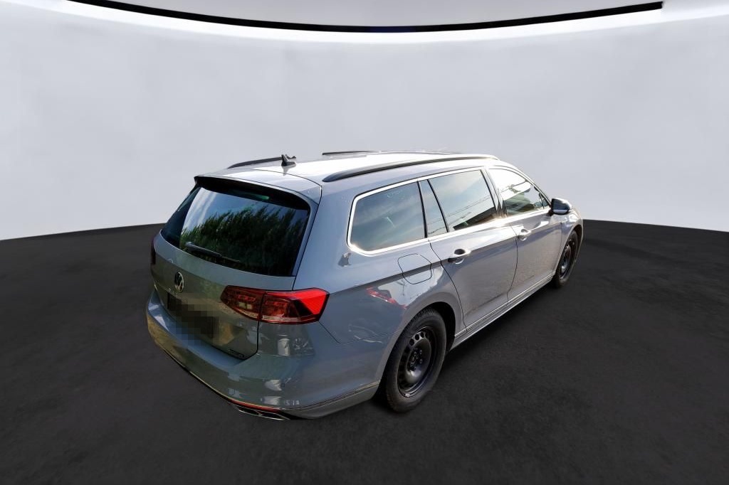 Volkswagen Passat Variant R-Line 4M LED AHK VIRTUAL Kamera foto 5