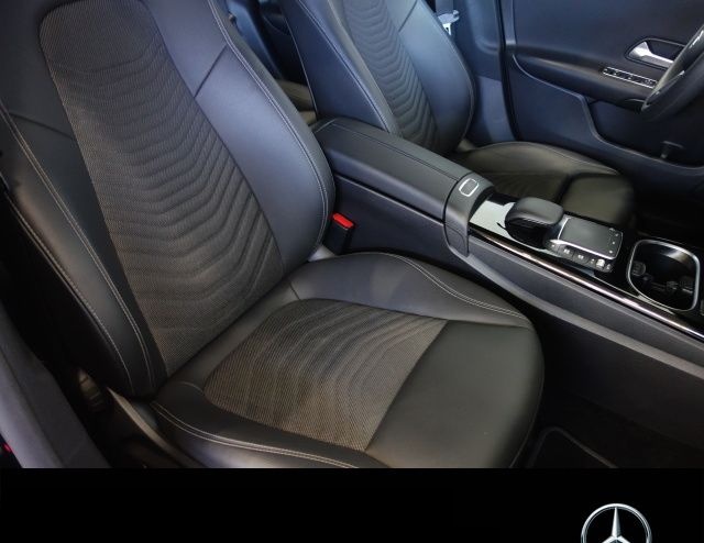 Mercedes-Benz CLA 180 SB CARPLAY*PTS*NAVI*TEMPOMAT*SHZ*DAB*DKG foto 10