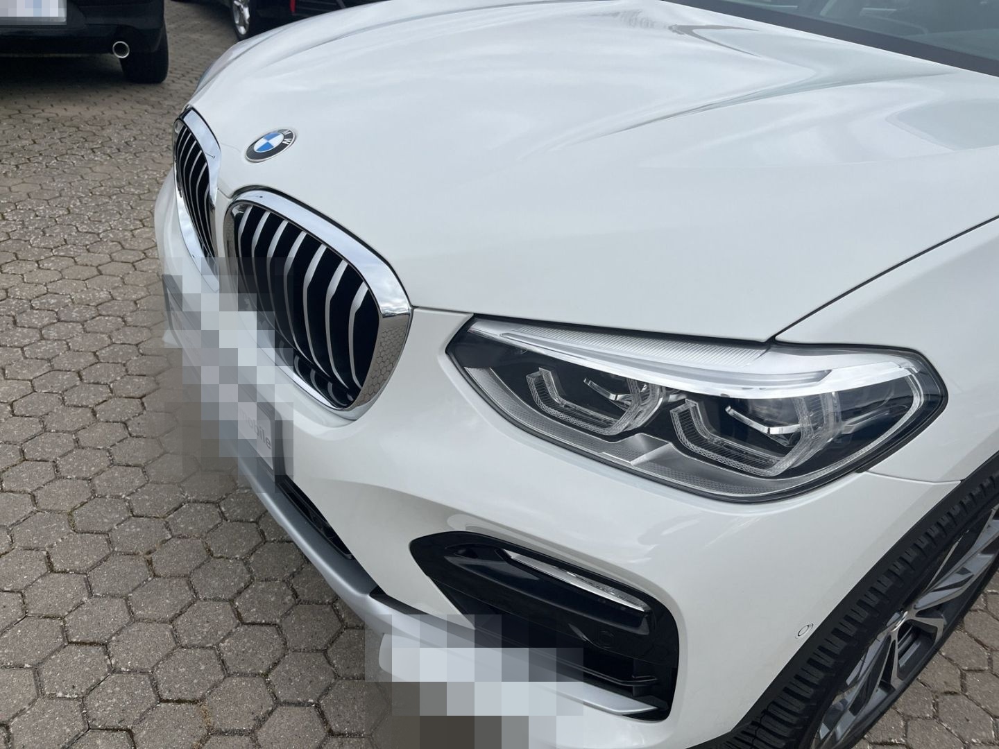 BMW X4 xDrive 20i xLine/StandHZG/AHK/Panodach/Navi foto 17
