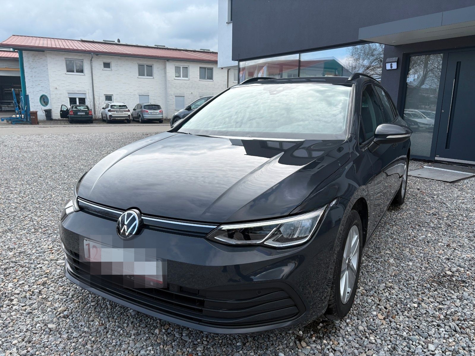 Volkswagen Golf VIII Variant Life 1. Hand foto 2
