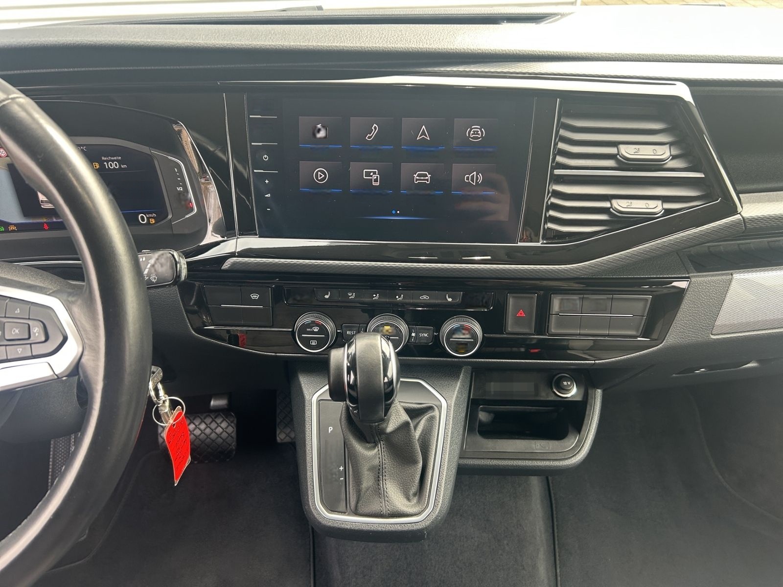 Volkswagen T6.1 Multivan 2.0 TDI Generation Six +DSG+LED foto 21