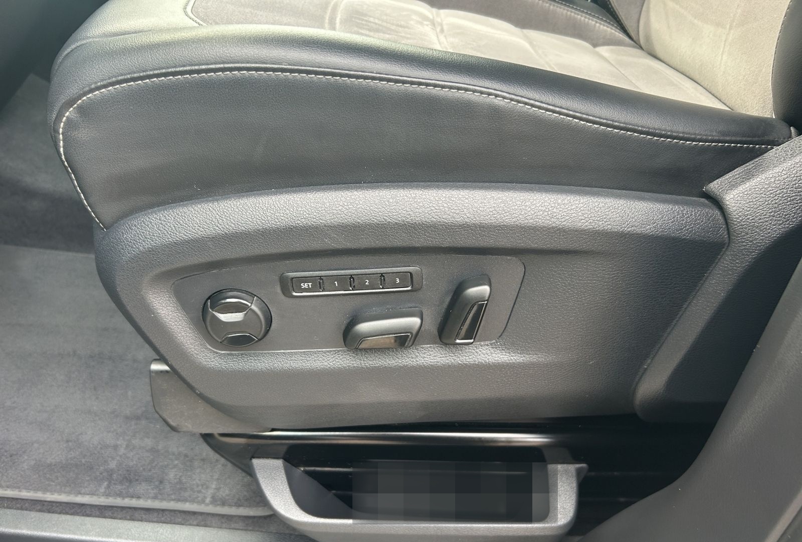 Volkswagen T6.1 Multivan 2.0 TDI Generation Six +DSG+LED foto 10