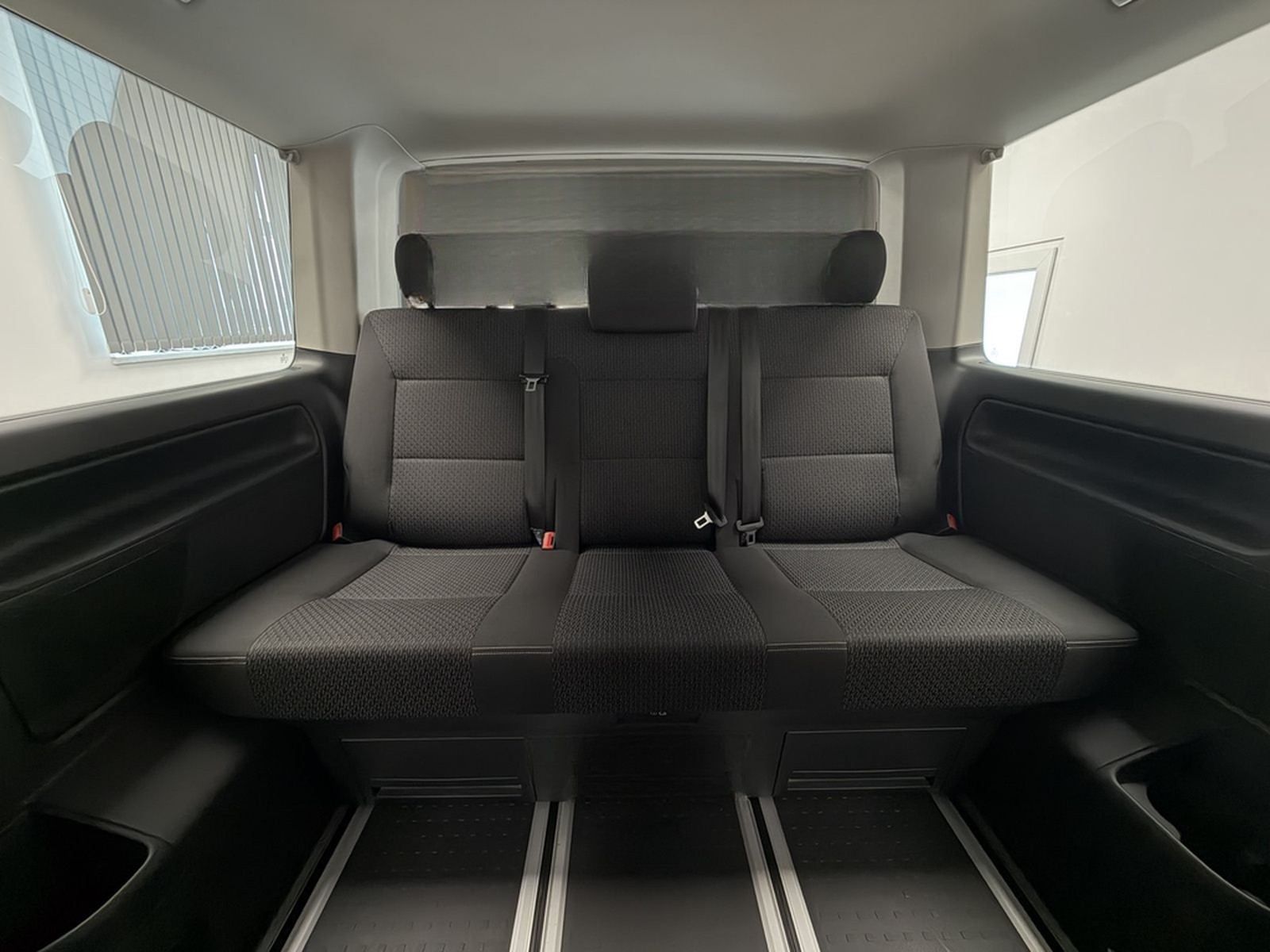 Volkswagen T6 Multivan 2.0 TDI 7-Sitze Standheizung AHK PDC foto 15
