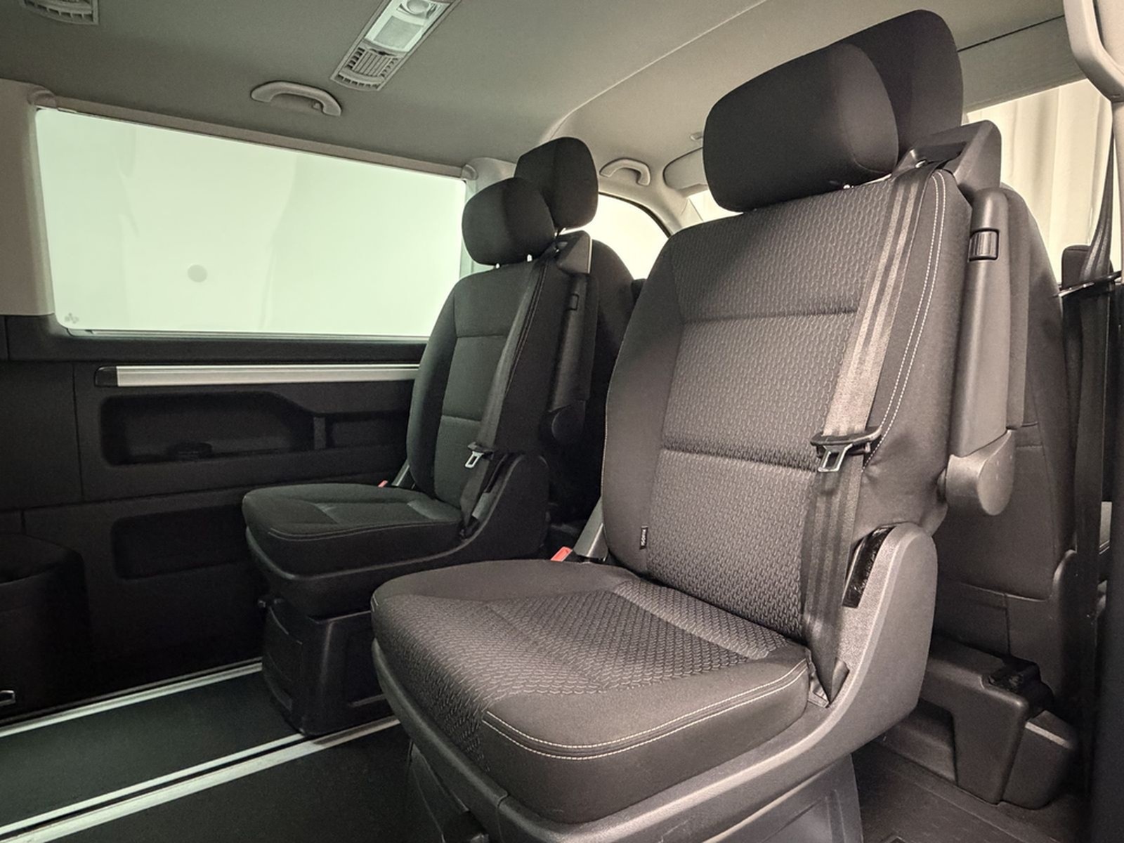 Volkswagen T6 Multivan 2.0 TDI 7-Sitze Standheizung AHK PDC foto 17