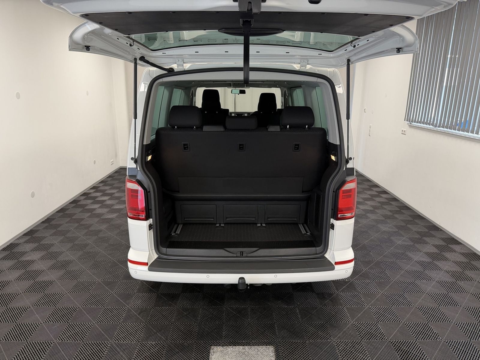 Volkswagen T6 Multivan 2.0 TDI 7-Sitze Standheizung AHK PDC foto 20