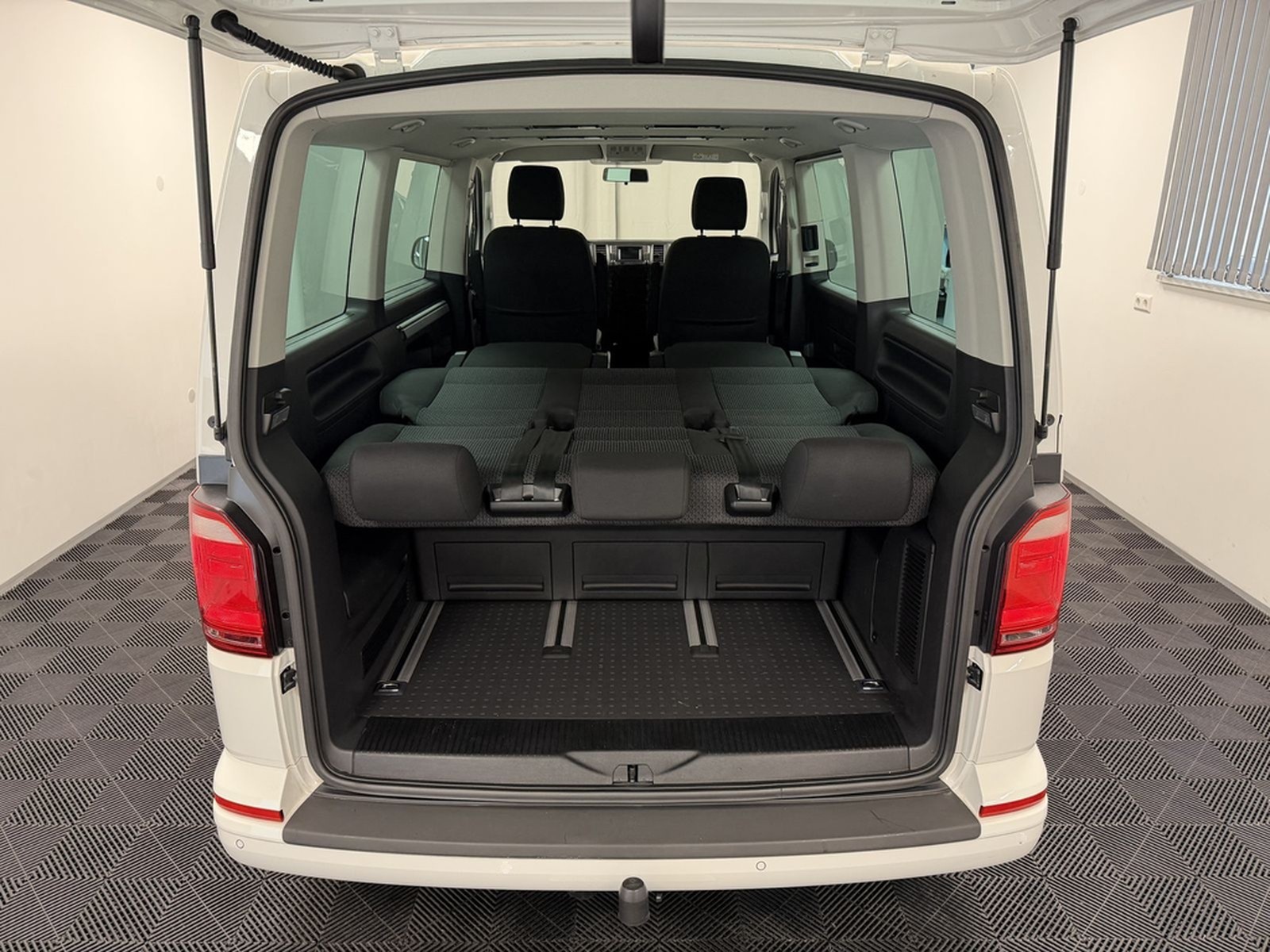 Volkswagen T6 Multivan 2.0 TDI 7-Sitze Standheizung AHK PDC foto 21