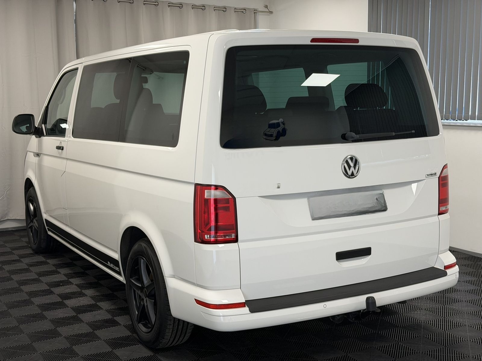 Volkswagen T6 Multivan 2.0 TDI 7-Sitze Standheizung AHK PDC foto 5