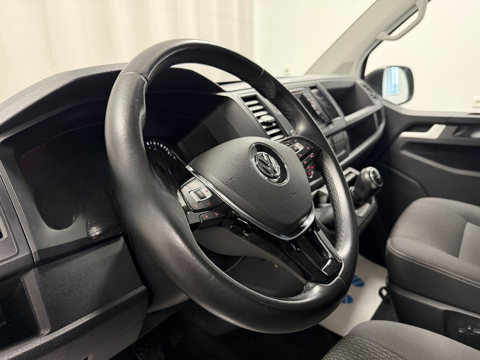 Volkswagen T6 Multivan 2.0 TDI 7-Sitze Standheizung AHK PDC foto 9