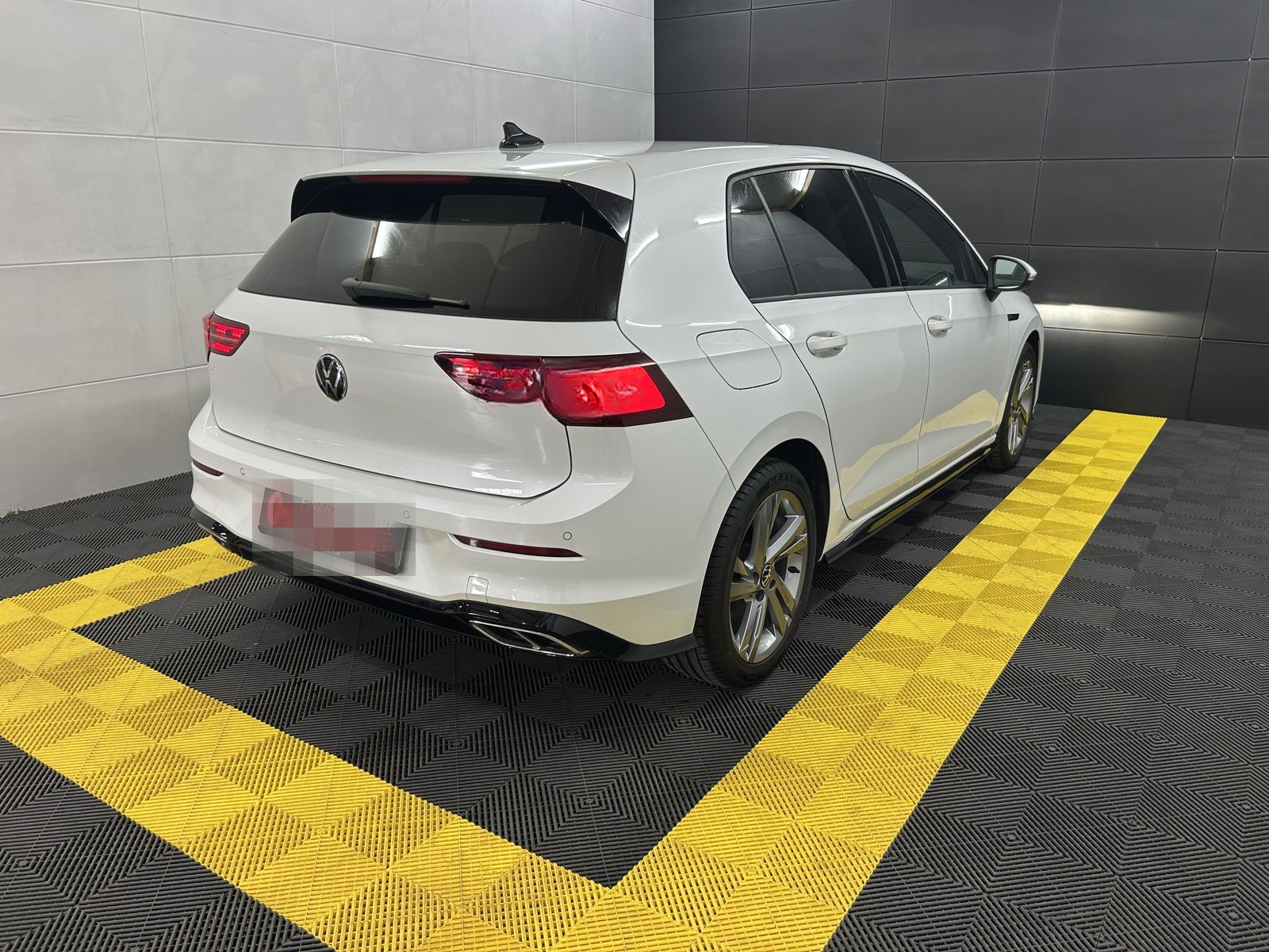 Volkswagen Golf R-Line ACC+Matrix+Pano+Ambiente+Keyless+DAB foto 4