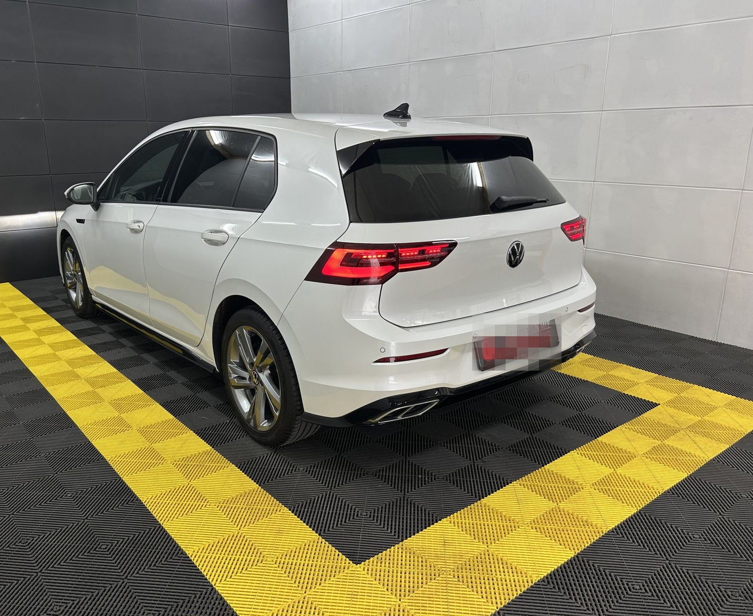 Volkswagen Golf R-Line ACC+Matrix+Pano+Ambiente+Keyless+DAB foto 7