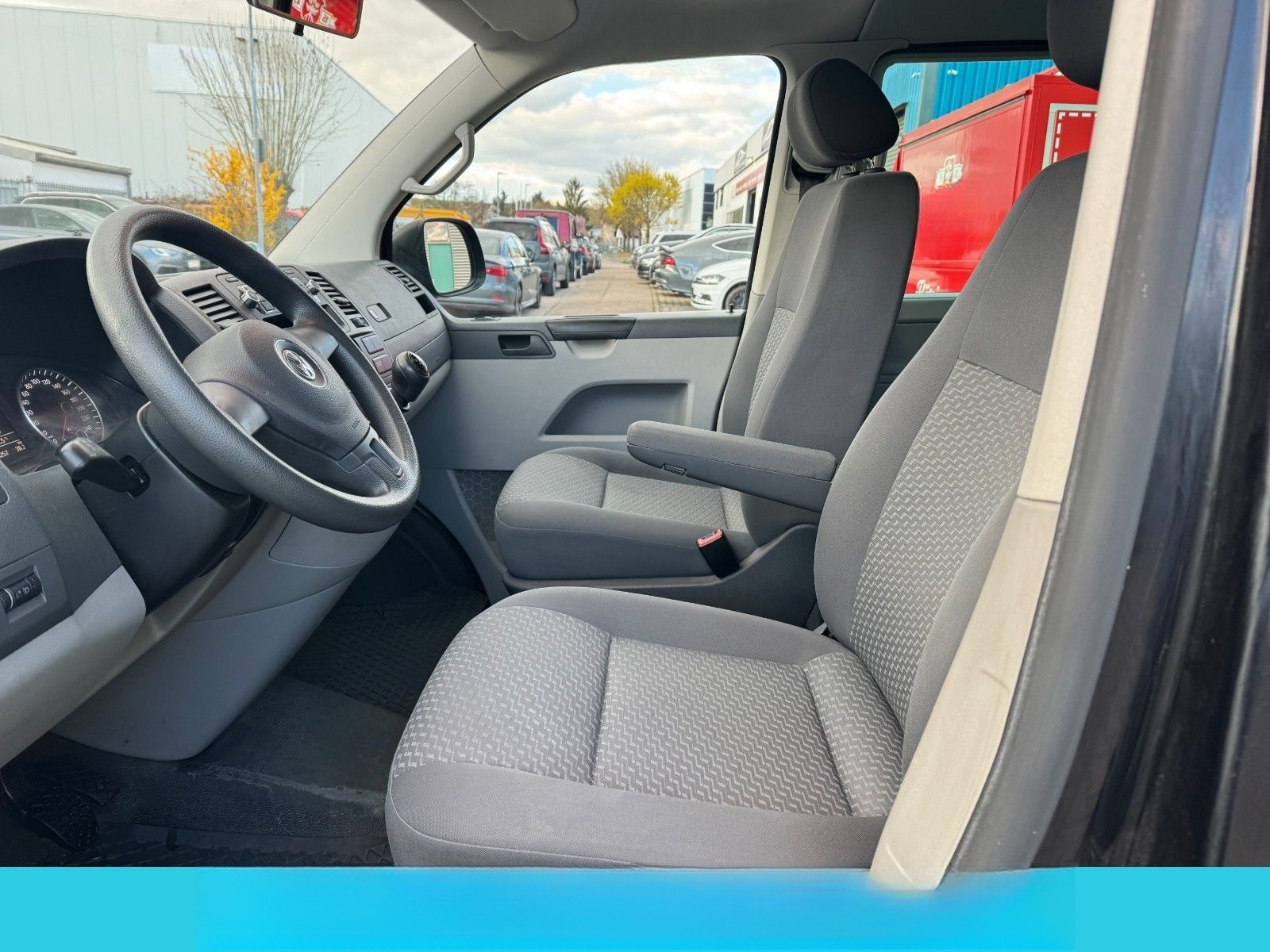 Volkswagen T5 Caravelle Trendline "8Sitzer" foto 2