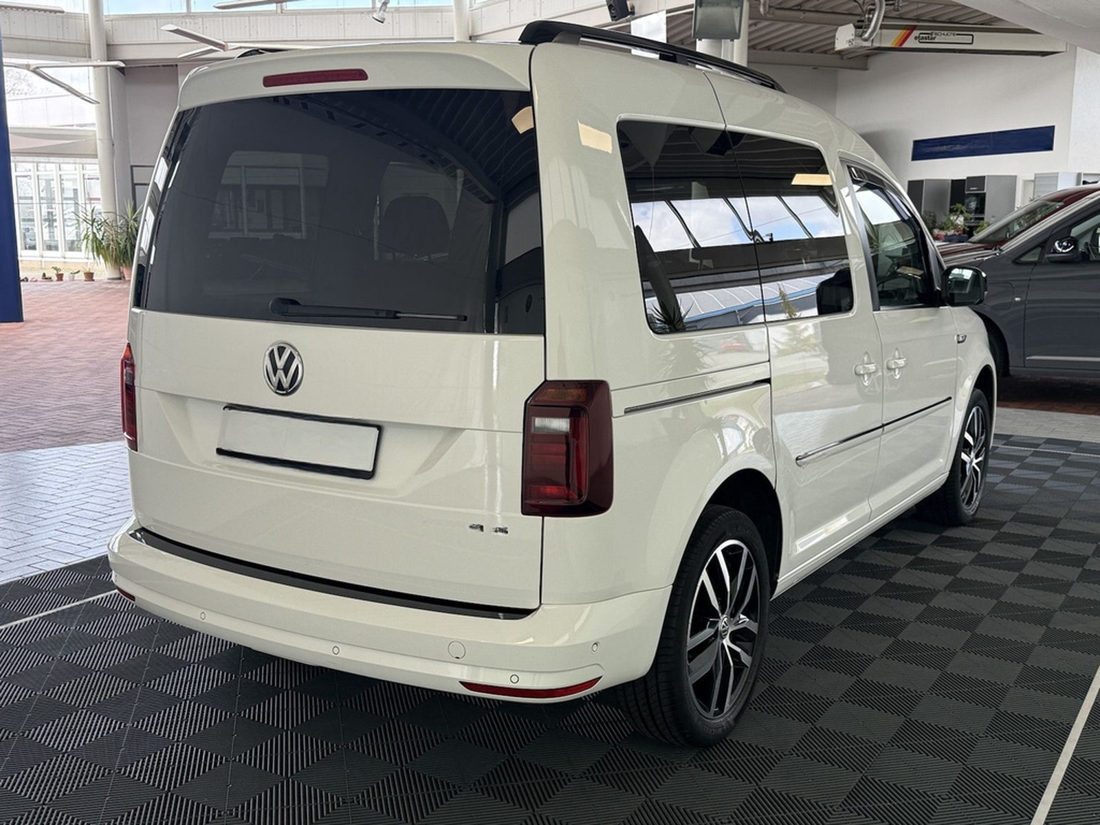 Volkswagen Caddy EDITION 35 TSI XENON NAVI ACC KAMERA foto 15