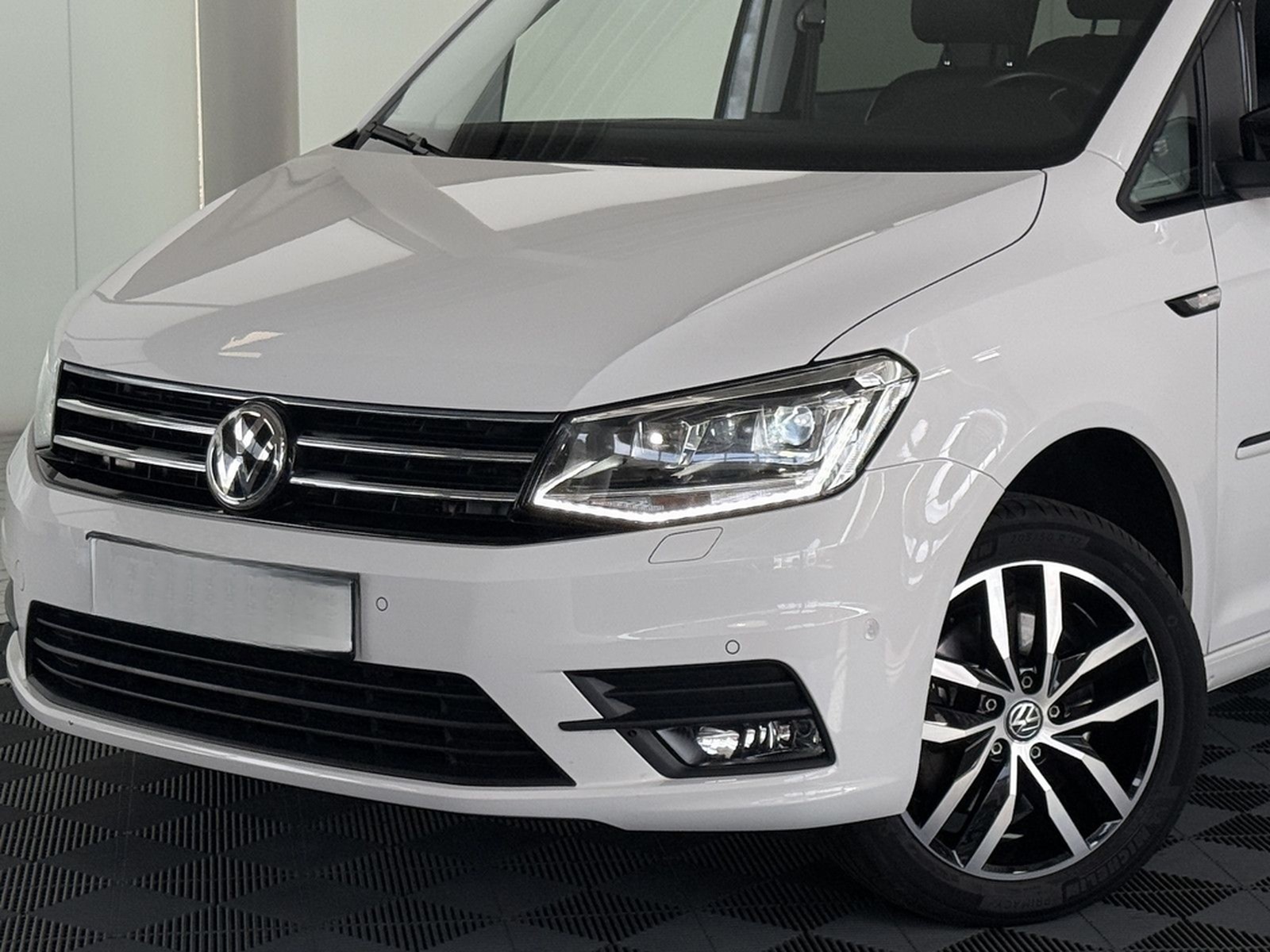 Volkswagen Caddy EDITION 35 TSI XENON NAVI ACC KAMERA foto 5