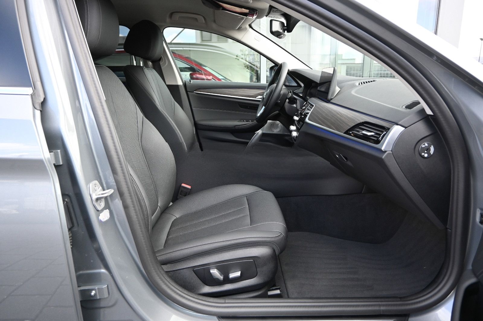 BMW 530d xDr. Touring °B&W HIGH-END°UVP 87.900€°360° foto 12