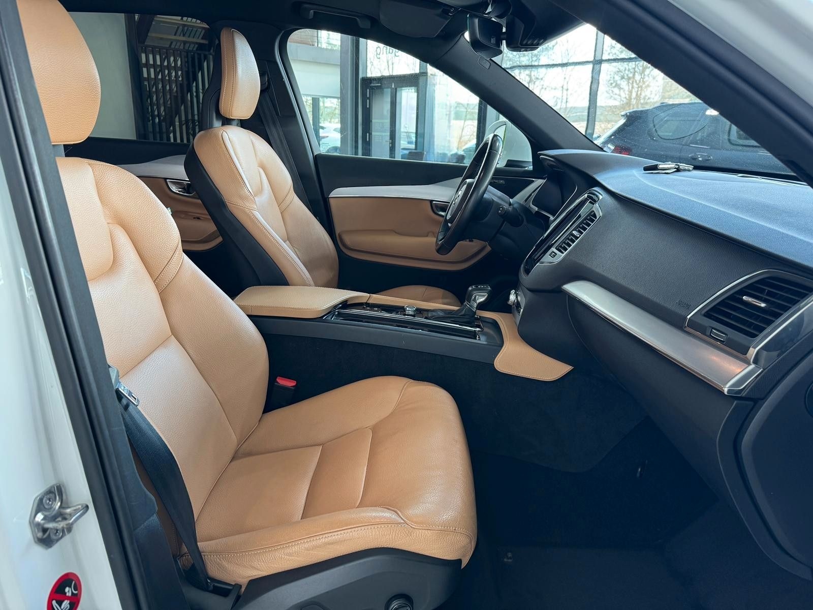 Volvo XC 90 Momentum 2.0D 2WD 7-Sitzer LED 360° Kamera foto 12