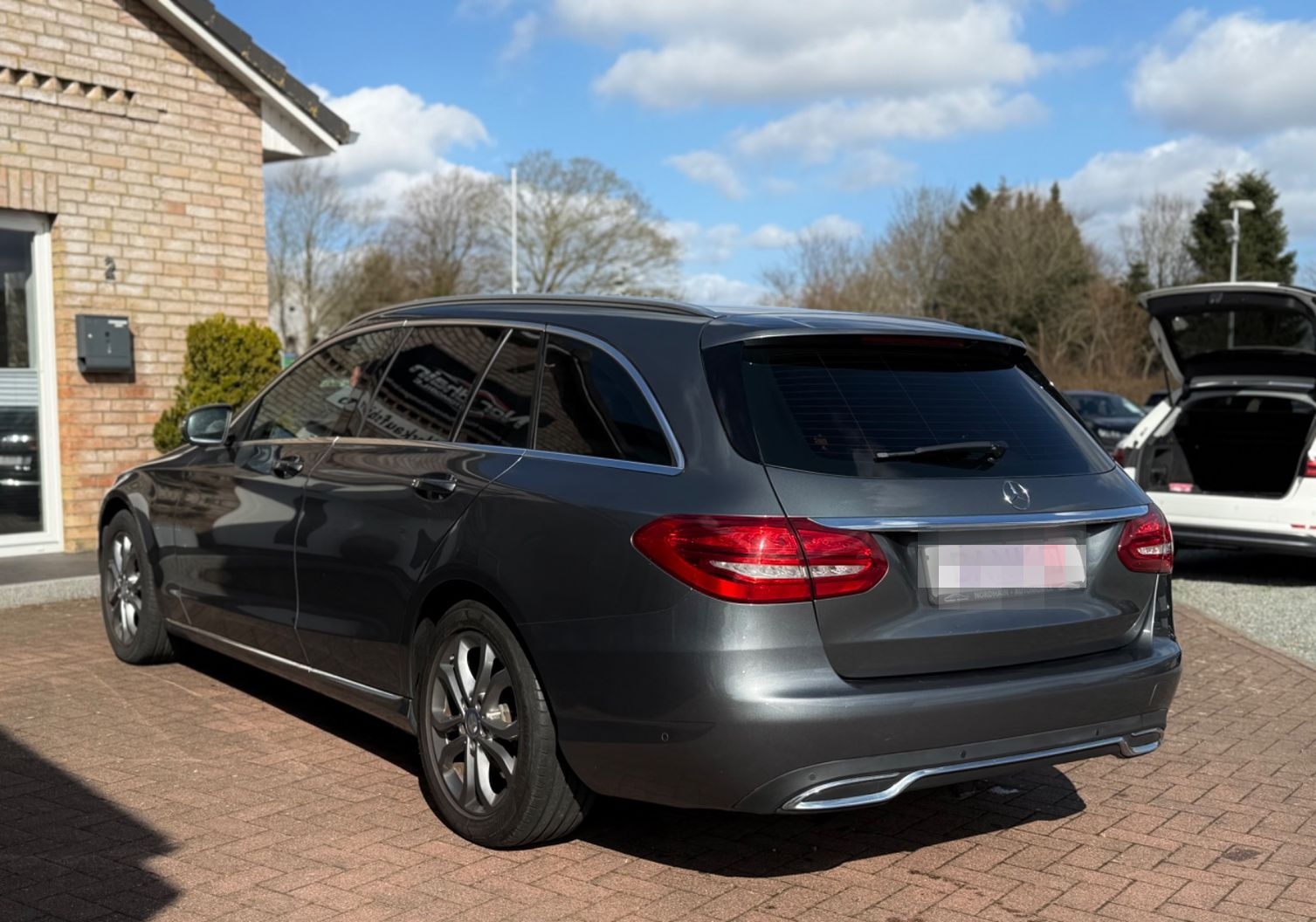 Mercedes-Benz C -Klasse 220d|LED|ACC|NAV|SHZ|AHK|PANO|TEMP|ALO foto 7