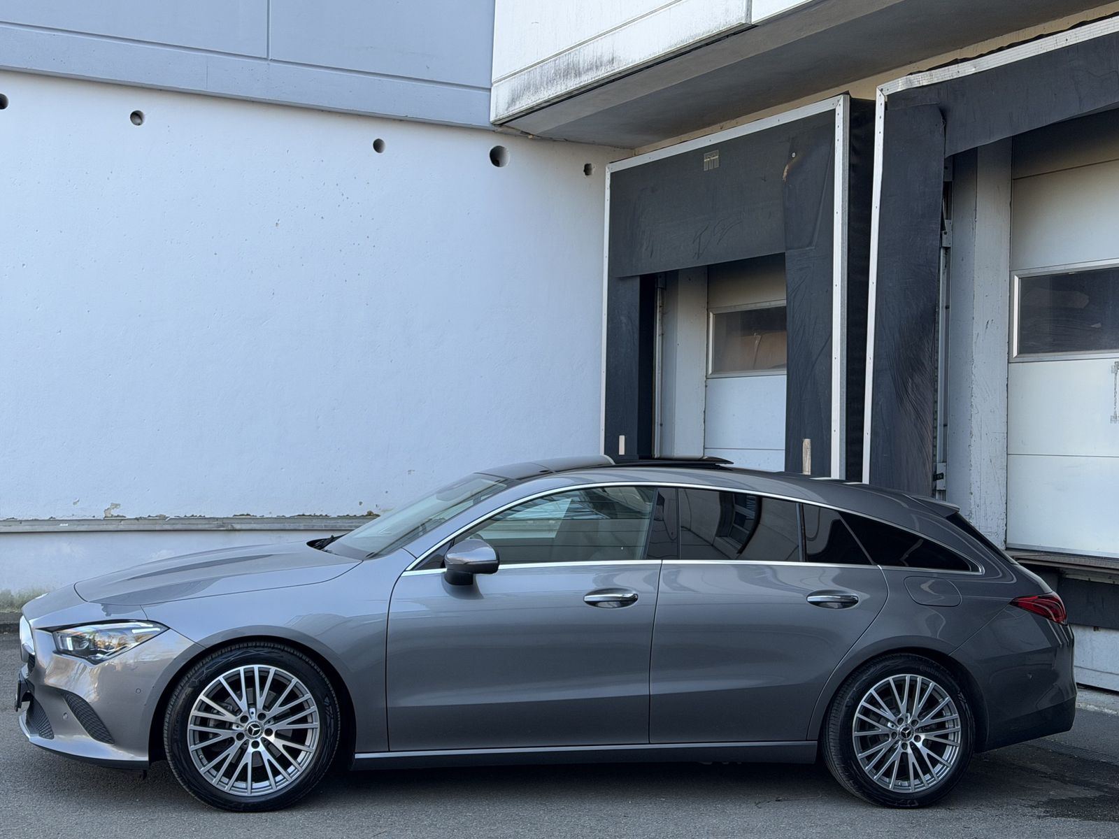 Mercedes-Benz CLA 200 Shooting Brake Progressive LED Pano 360° foto 3