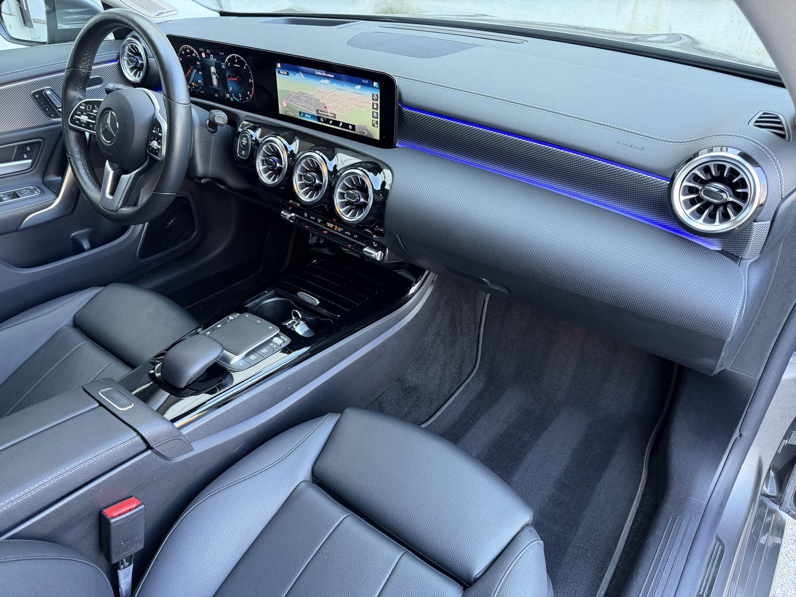 Mercedes-Benz CLA 200 Shooting Brake Progressive LED Pano 360° foto 24