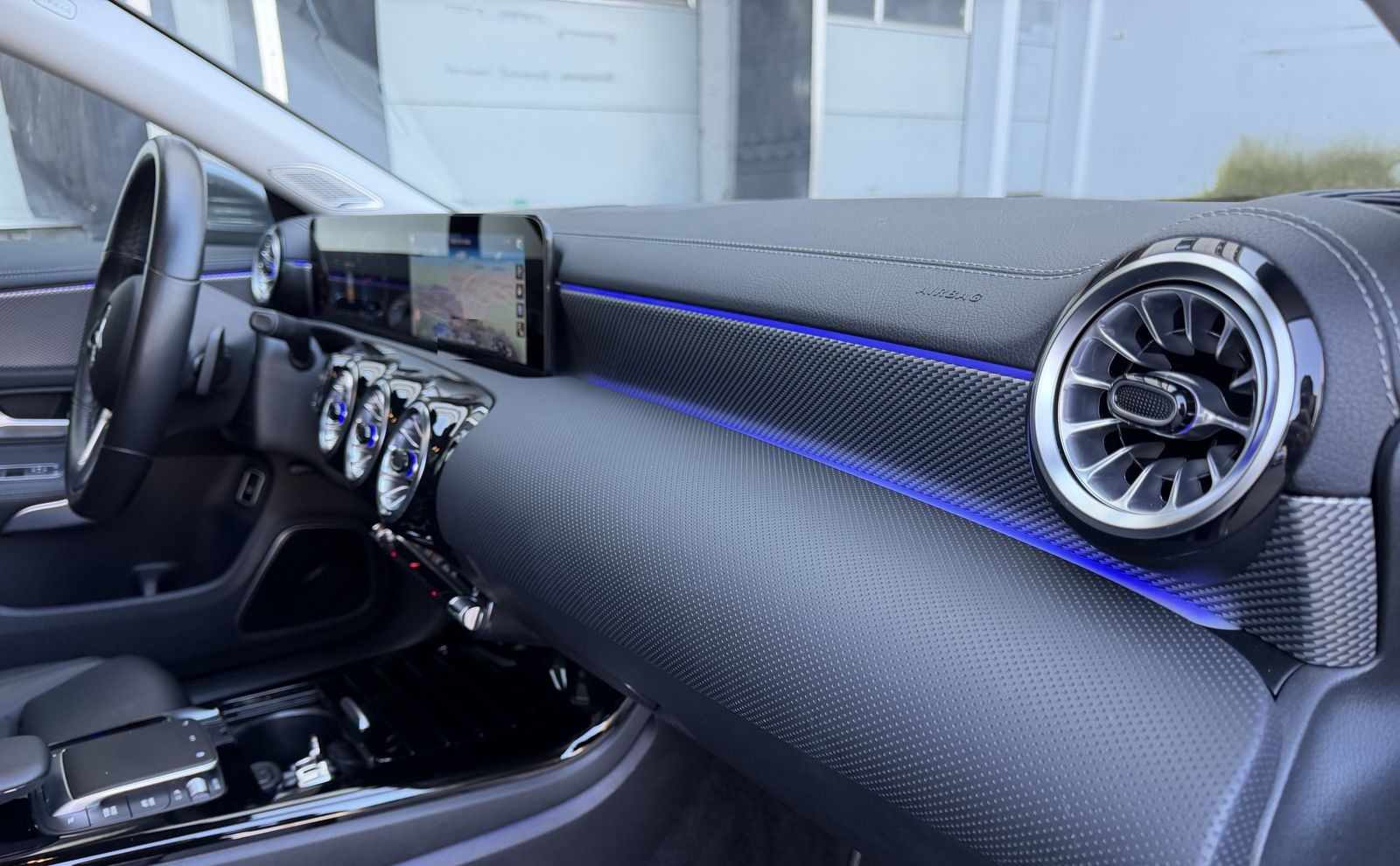 Mercedes-Benz CLA 200 Shooting Brake Progressive LED Pano 360° foto 25
