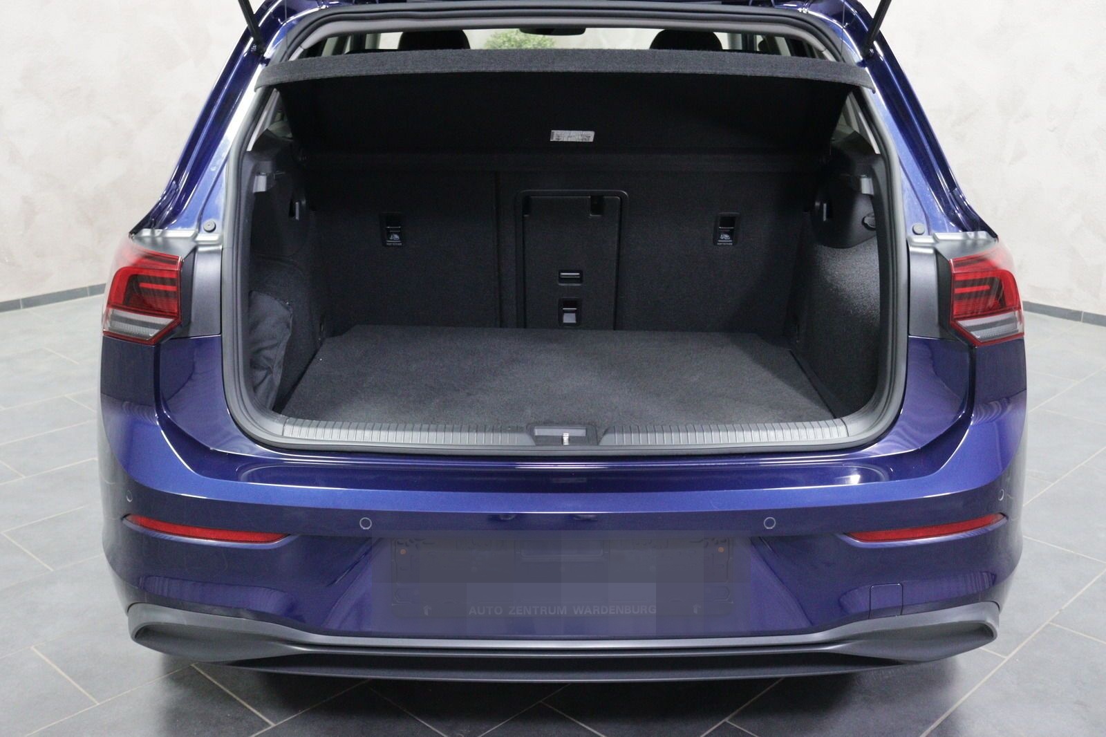 Volkswagen Golf VIII Lim. eTSI DSG United CAM LED ACC NAVI foto 24