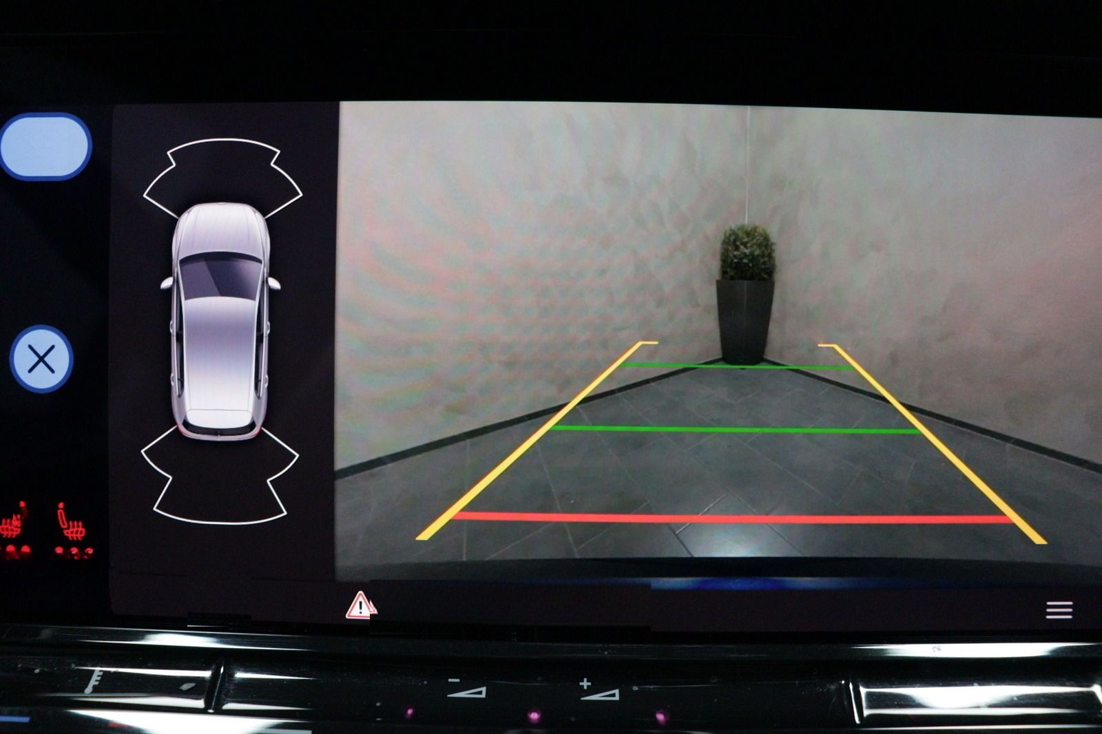 Volkswagen Golf VIII Lim. eTSI DSG United CAM LED ACC NAVI foto 5