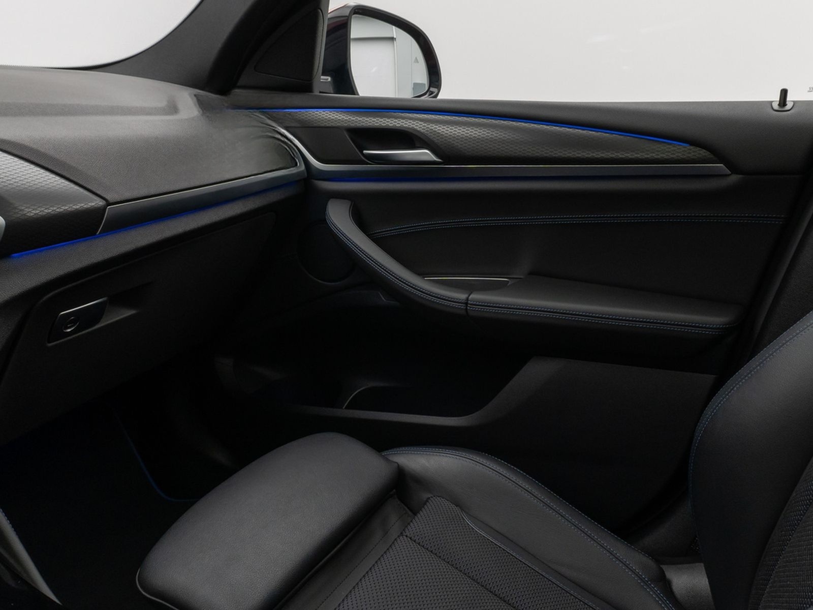 BMW X4 xD20d M Sport X Panorama HUD HiFi Komfort 20" foto 34