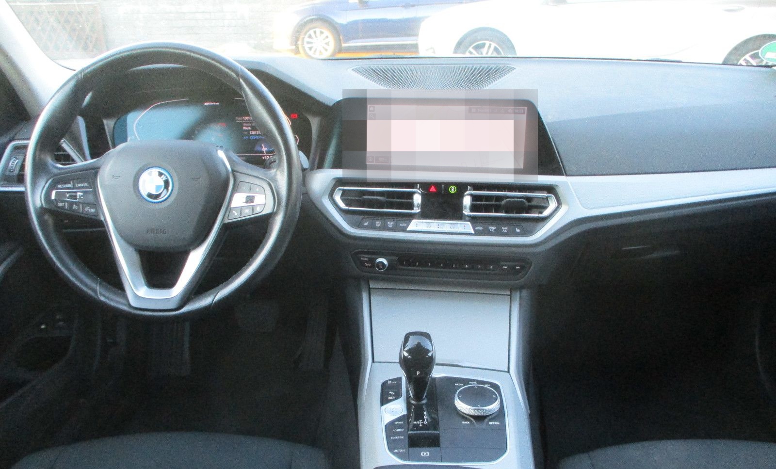 BMW 330e Touring NAVI SPURH SITZH TEMP LED PDC AHK foto 2