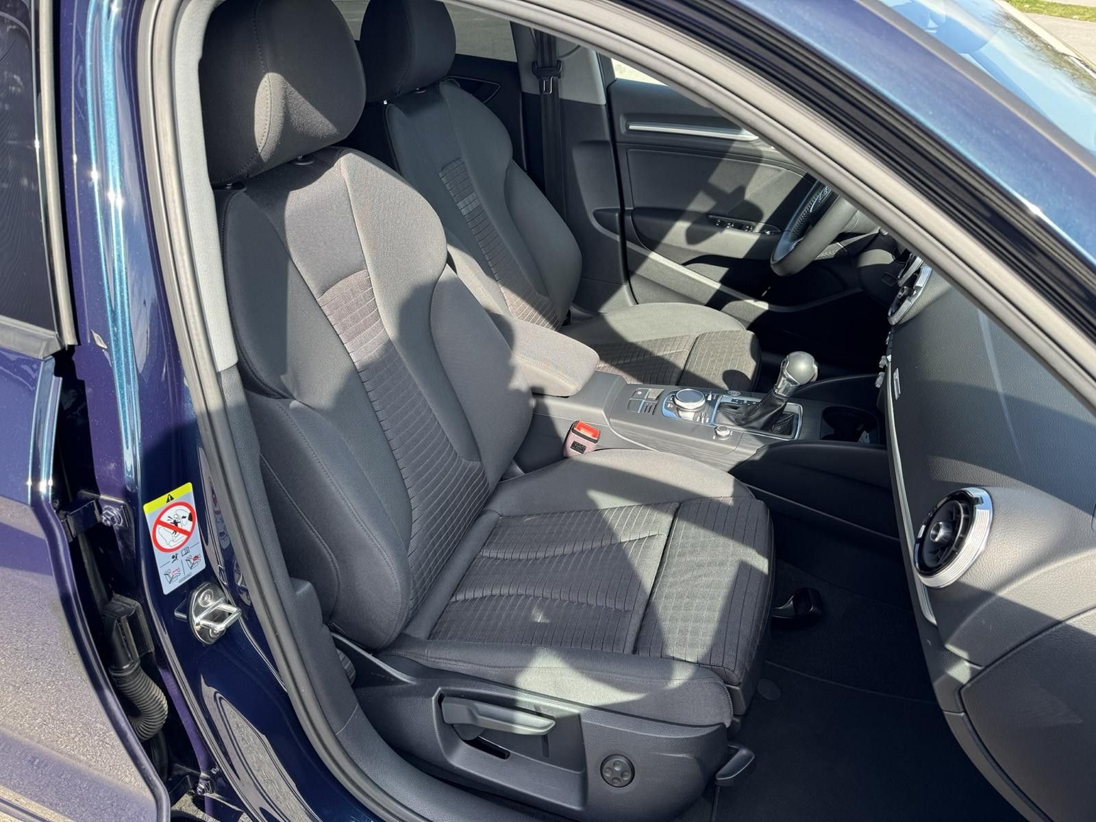 Audi A3 Limousine 35 TDI sport CarPlay Automatik foto 15