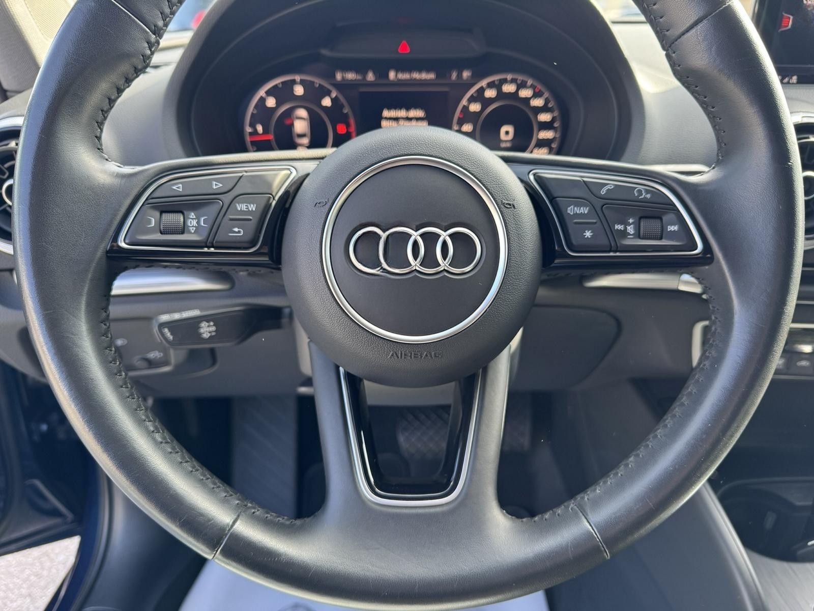 Audi A3 Limousine 35 TDI sport CarPlay Automatik foto 18