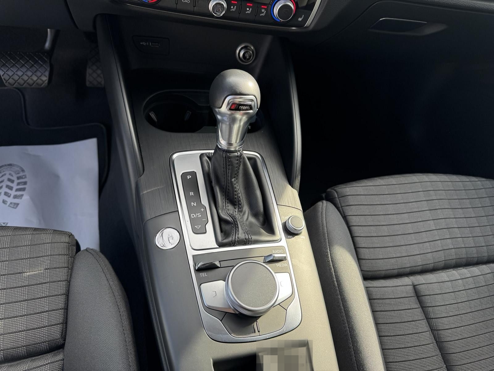 Audi A3 Limousine 35 TDI sport CarPlay Automatik foto 19