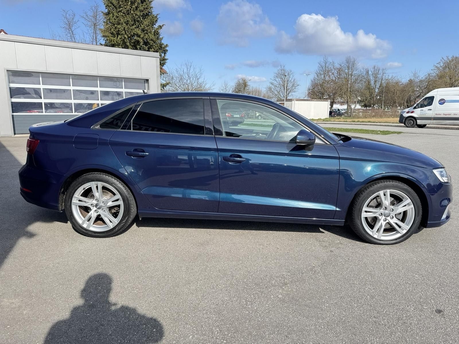 Audi A3 Limousine 35 TDI sport CarPlay Automatik foto 3