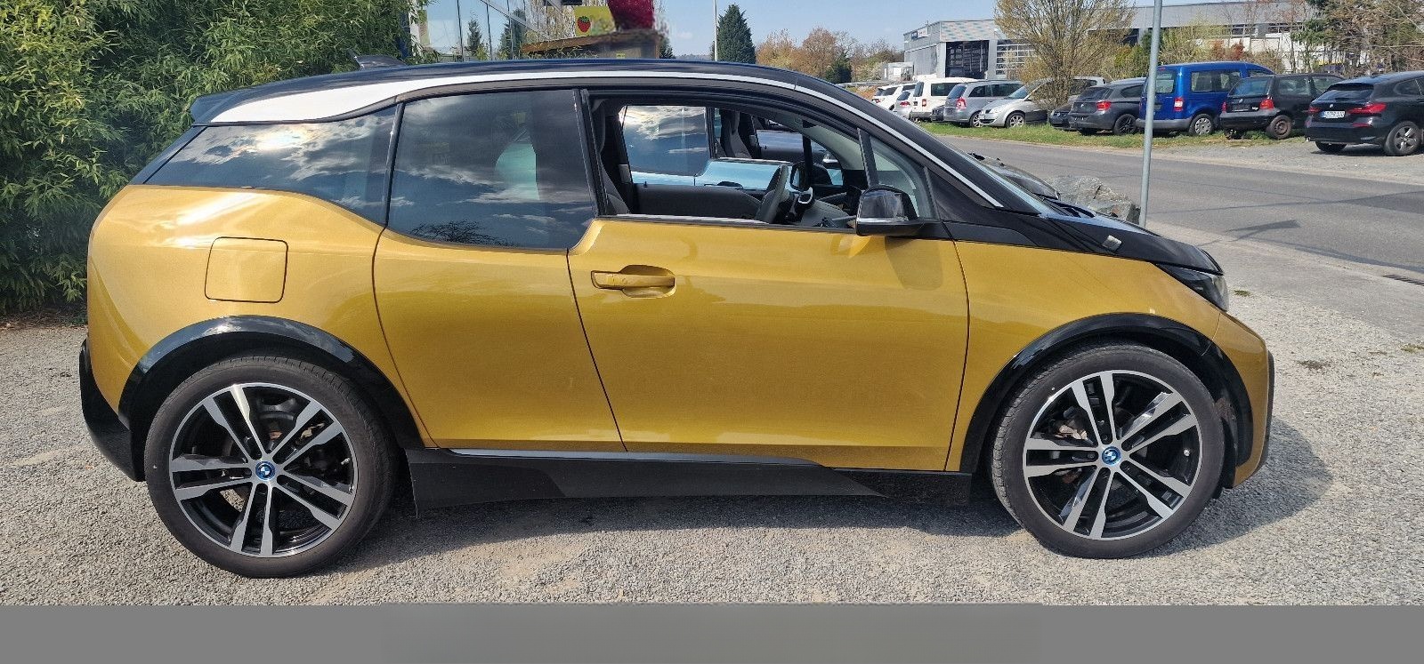 BMW i3 T-LEDER  DRIV.+ NAVI PROF H&K KAM SPORTPAKET foto 3