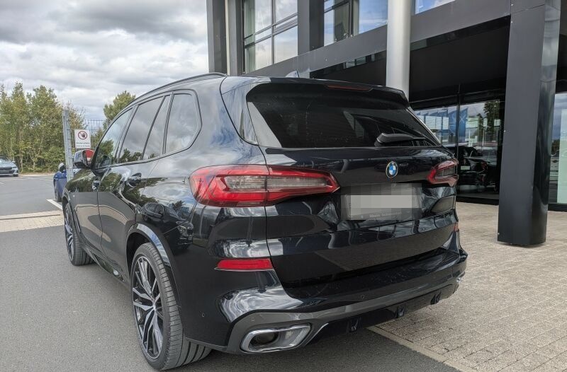 BMW X5 xDrive30d M Sport Head-Up. Sky Lounge. AHK foto 4
