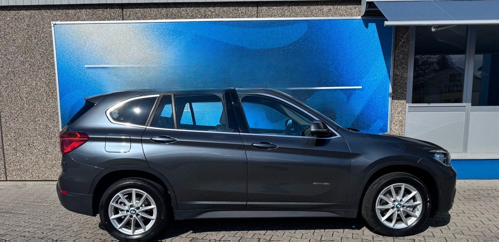 BMW X1 sDrive18i Advantage/Leder/Pano.D./PDC foto 3
