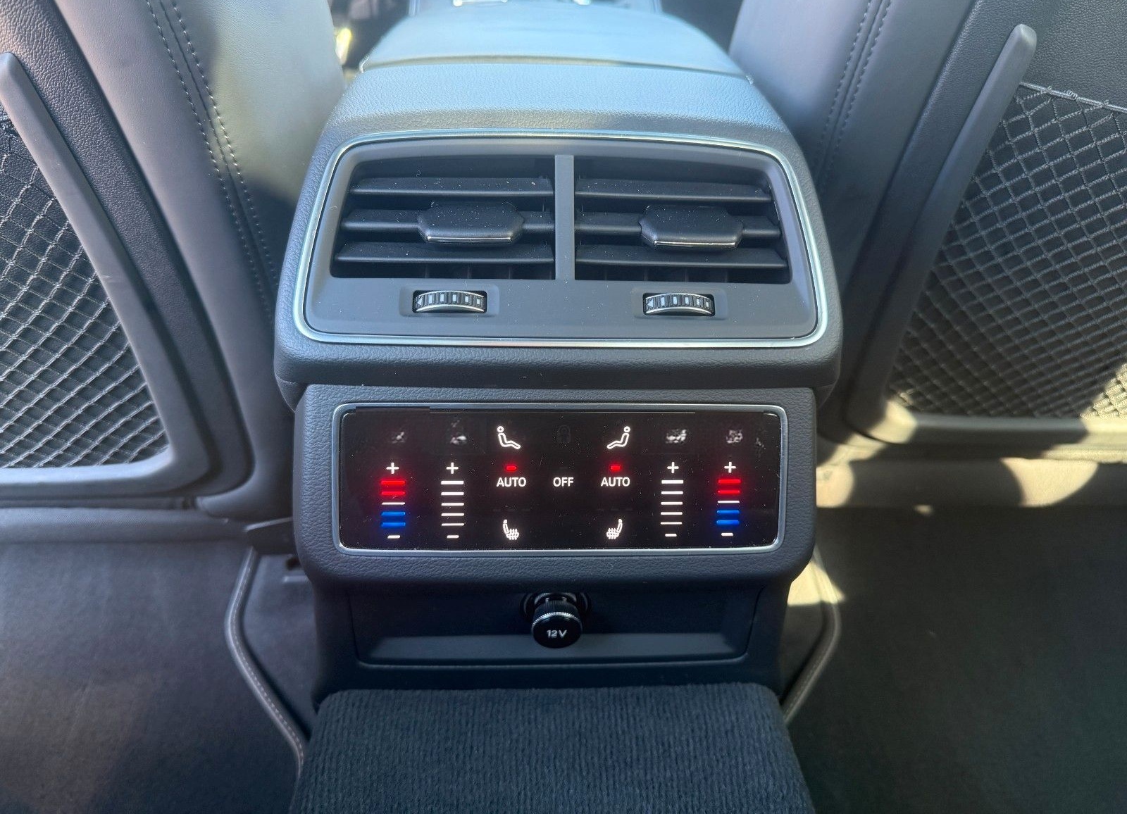 Audi A6 Avant 50 TDI S-Line*Quattro*Black*HuD*ACC*360 foto 18