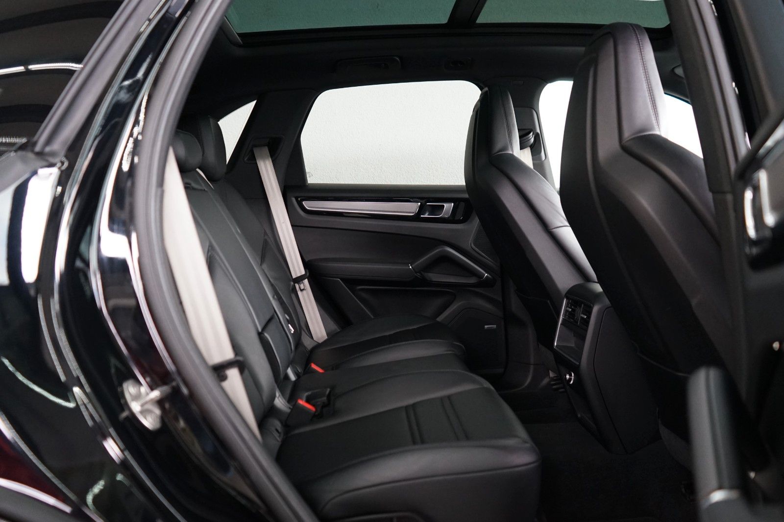 Porsche Cayenne Platinum Edition/Luft/STHZ/Pano/ACC foto 16