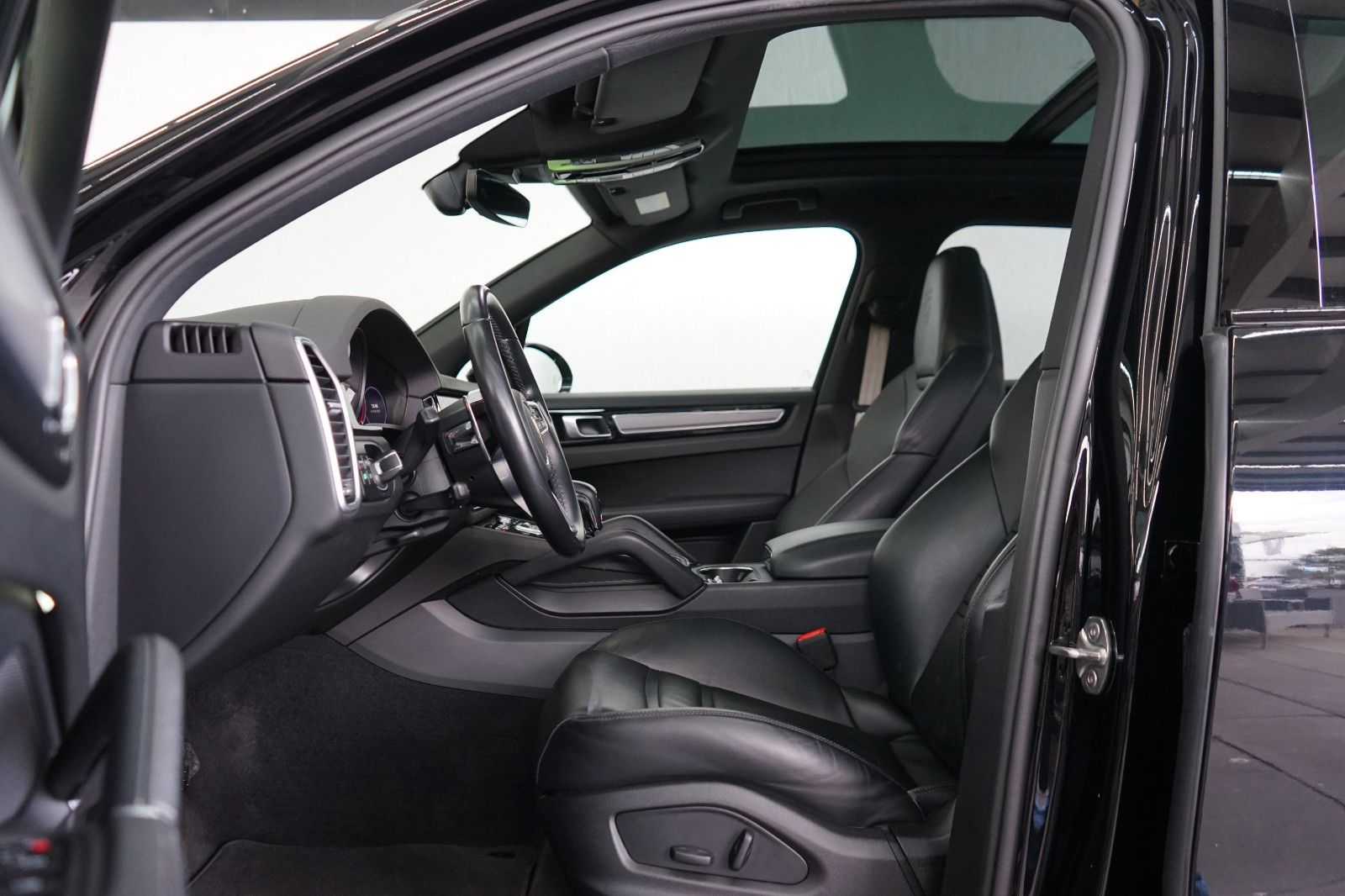 Porsche Cayenne Platinum Edition/Luft/STHZ/Pano/ACC foto 7