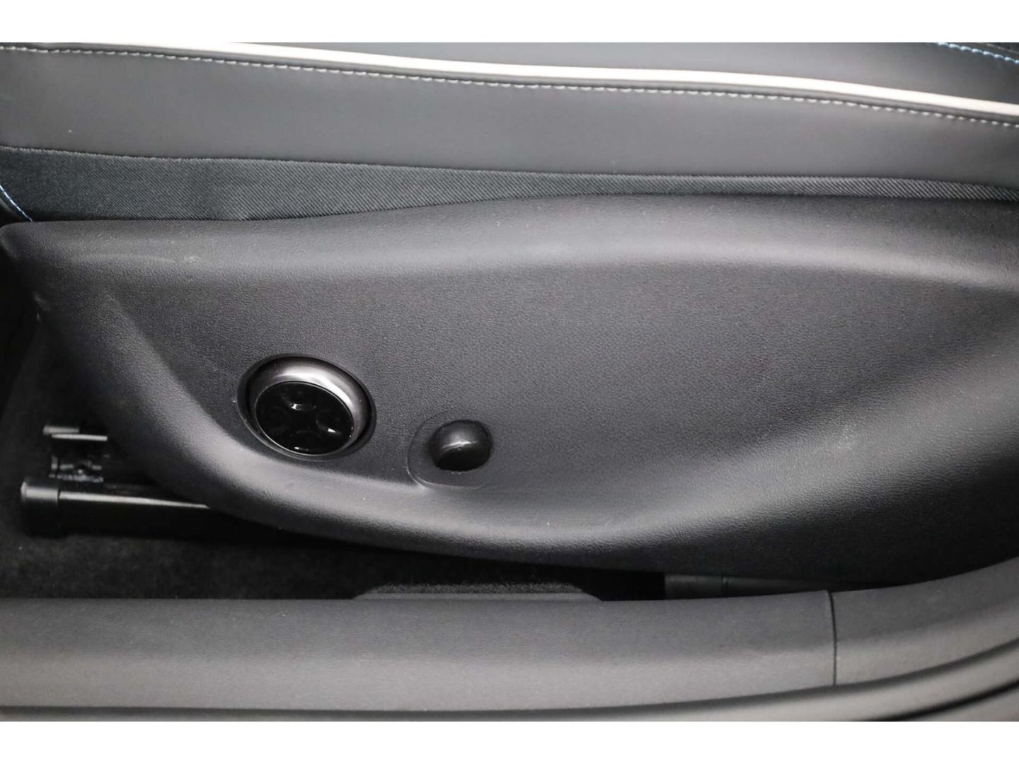 BYD Seal Design LP: 51.899,- /Dynaudio/LED/Wärmepump foto 21